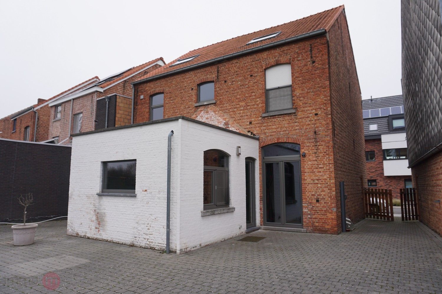 Gerenoveerde woning met 3 slaapkamers, tuin en garage. foto 33