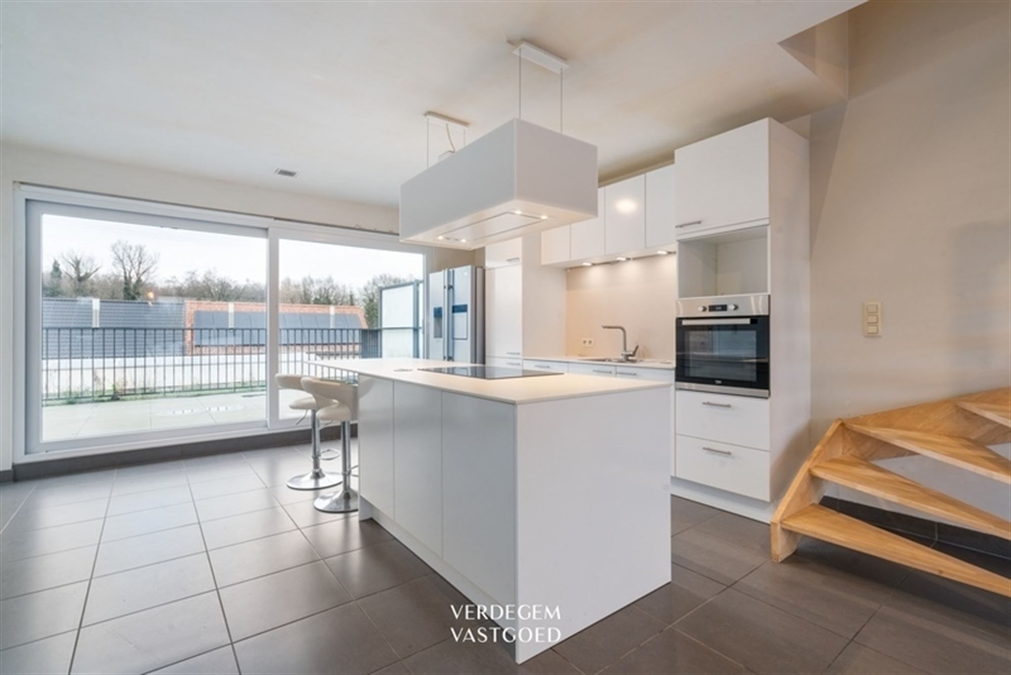 Mooi duplexappartement met 2 slaapkamers en groot terras foto 5