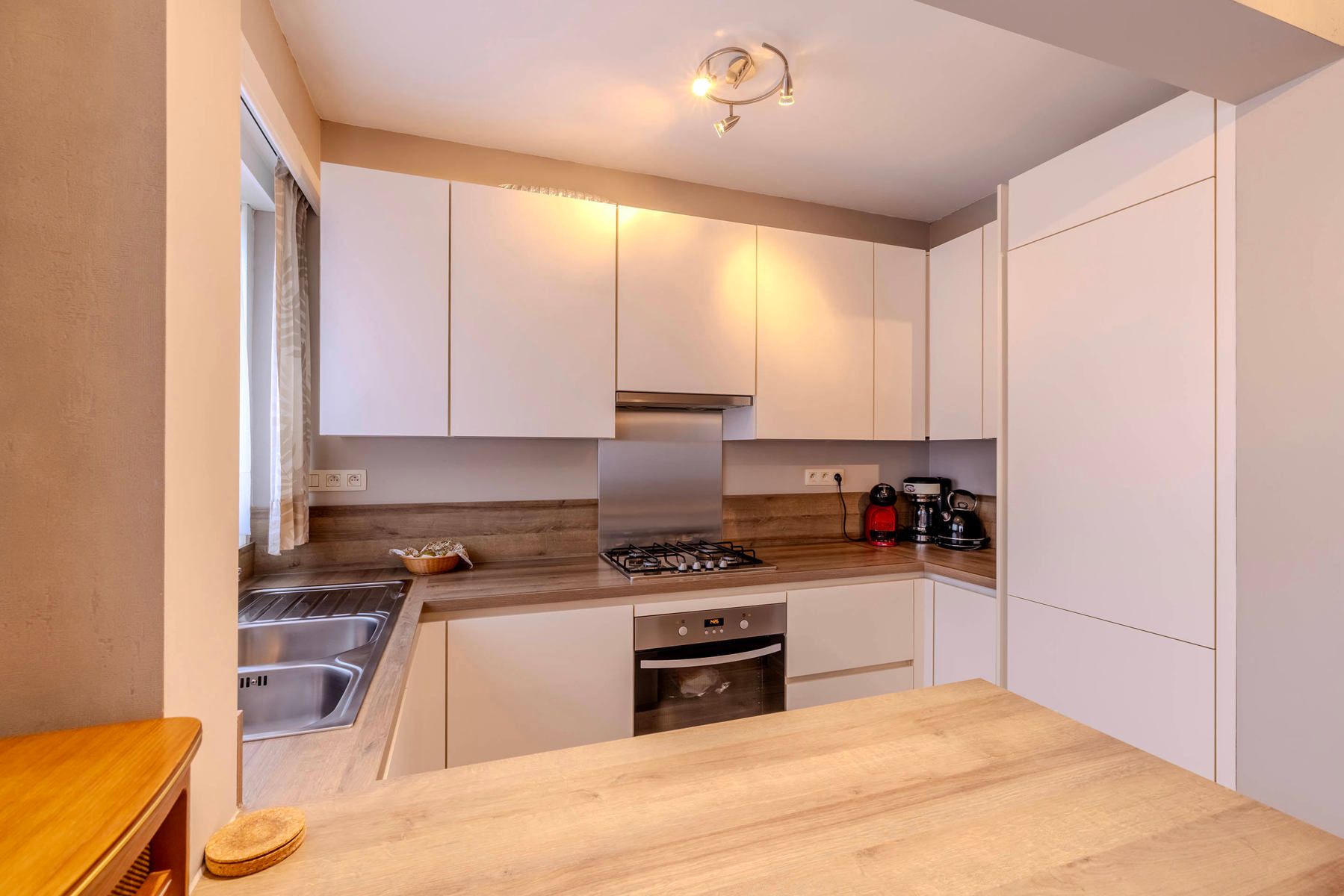 Instapklaar gelijkvloers appartement met tuin in Lier foto 2