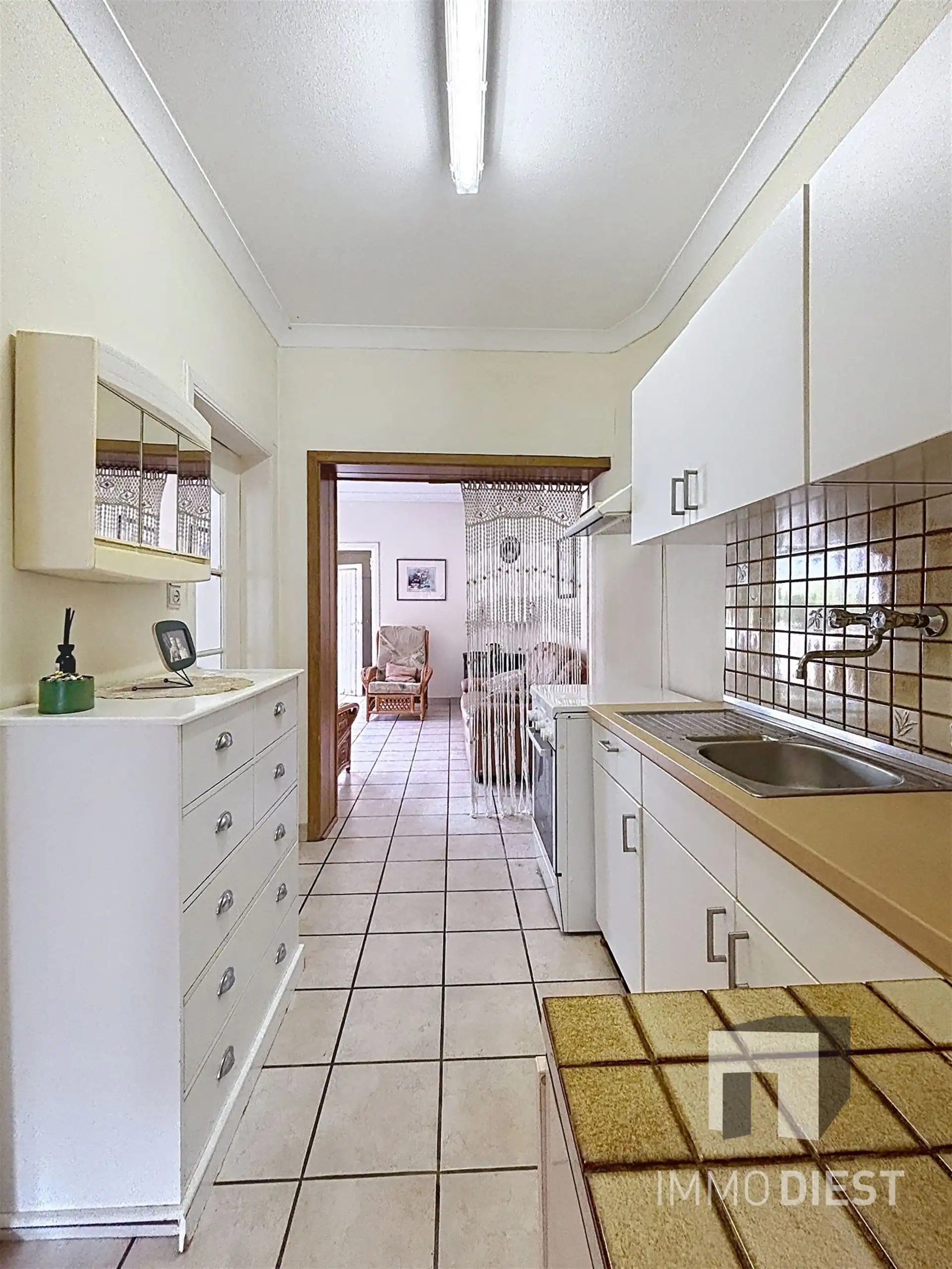 Welkom in deze charmante te renoveren stadswoning aan de rand van hartje Diest. foto 9