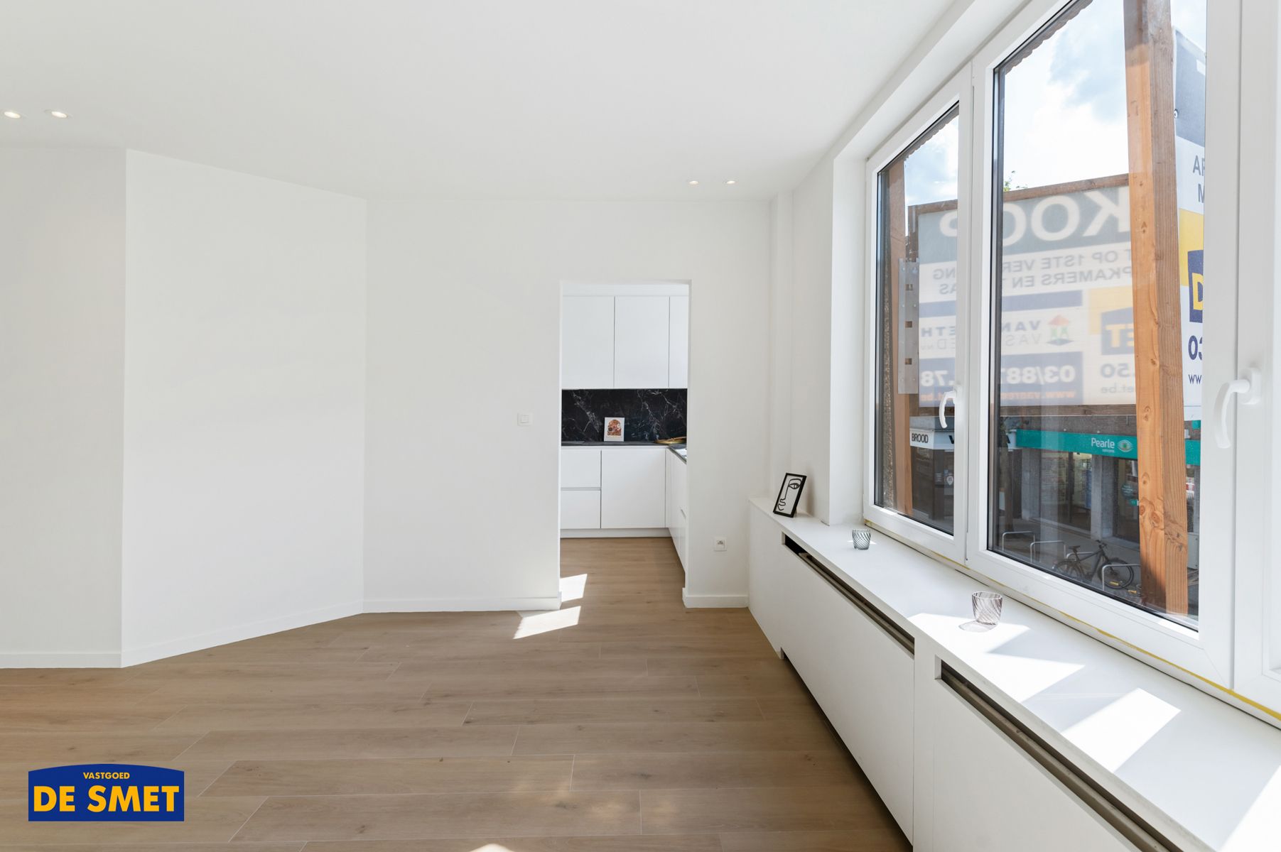 Volledig vernieuwd appartement met terras pal in het centrum foto 6