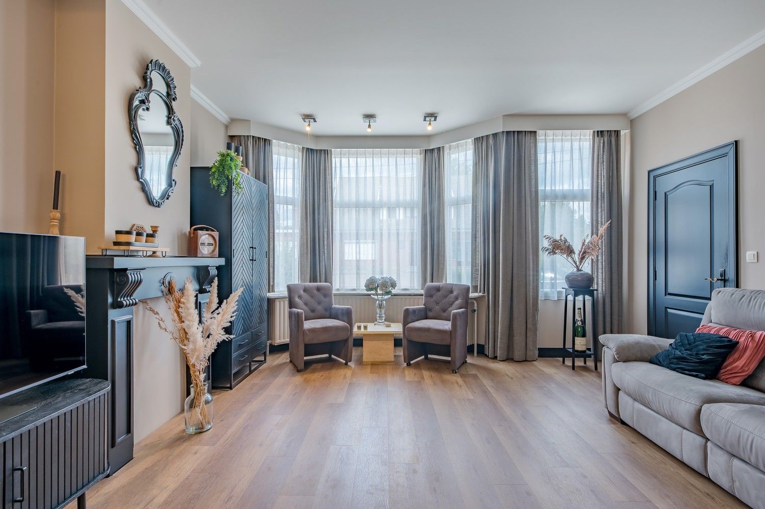 INSTAPKLARE WONING I ZWEMBAD I 4 SLPK foto 8