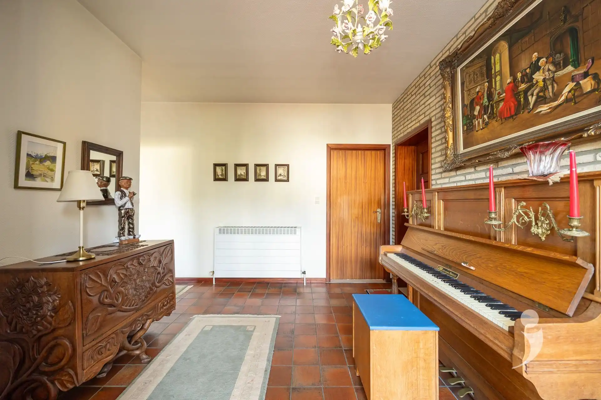 Ruime bungalow op een mooi perceel! foto 2