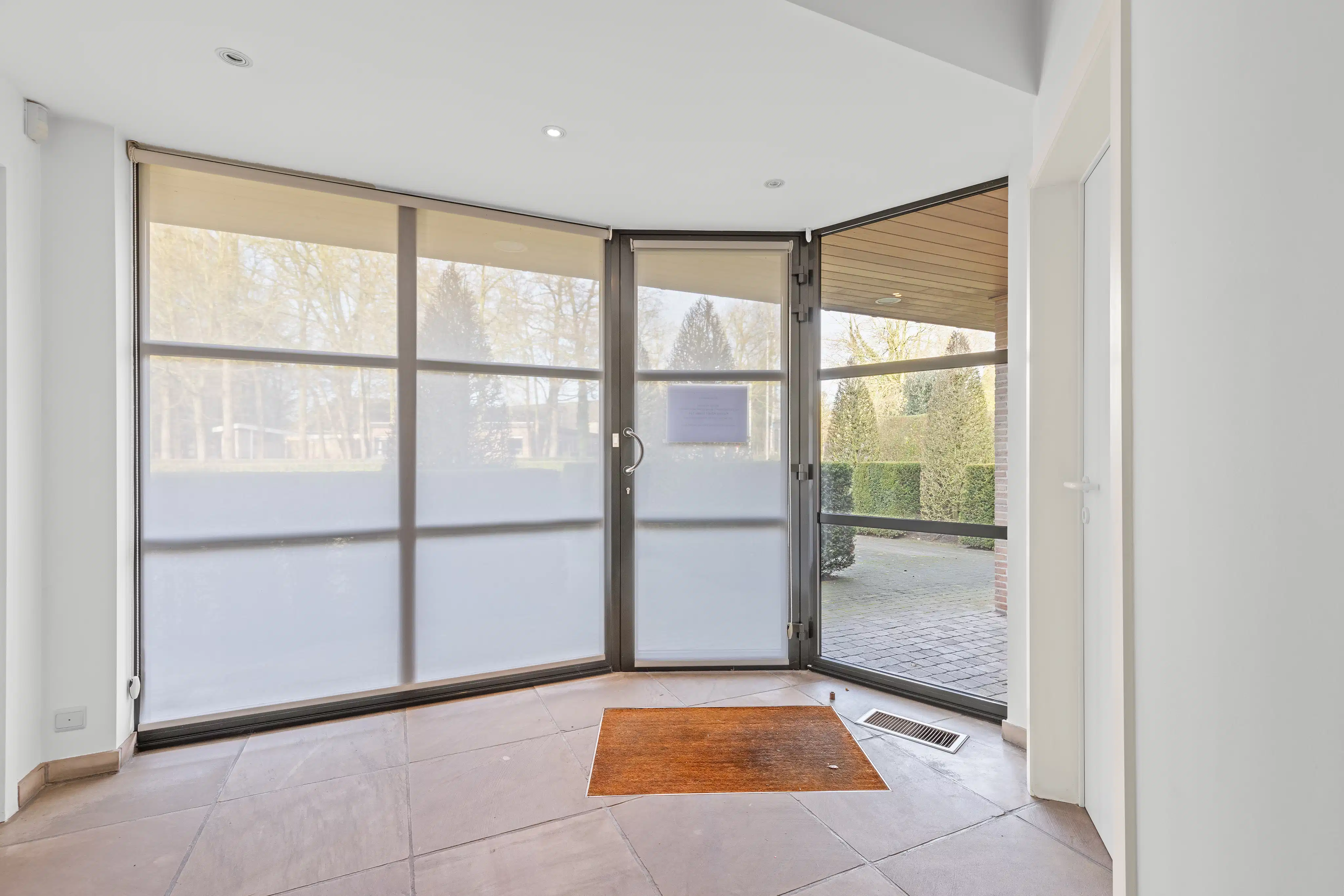 Wonen met ruimte, zichtbaarheid en potentieel! foto 2