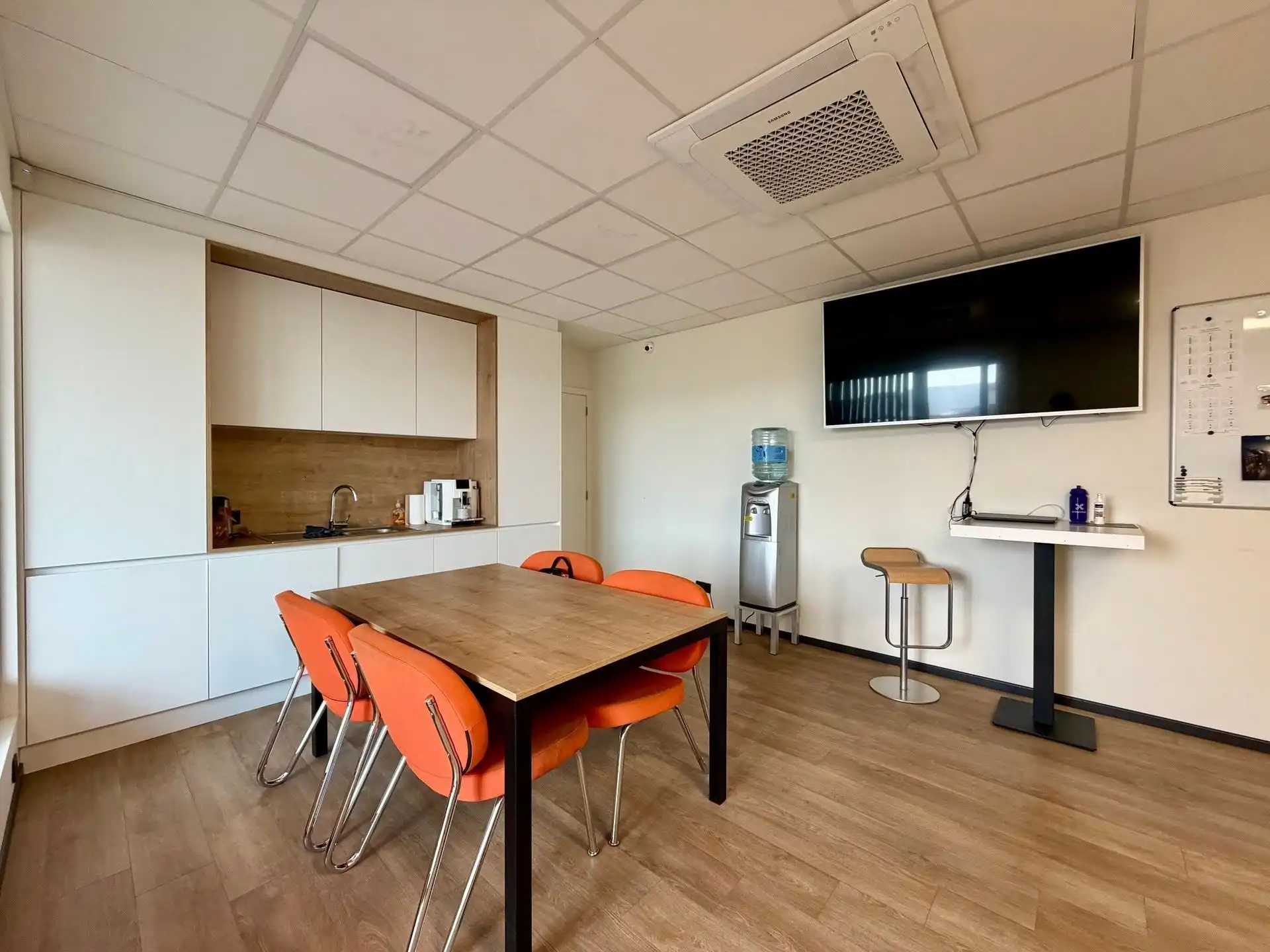 Instapklare KMO-unit op toplocatie – vandaag starten zonder zorgen foto 4