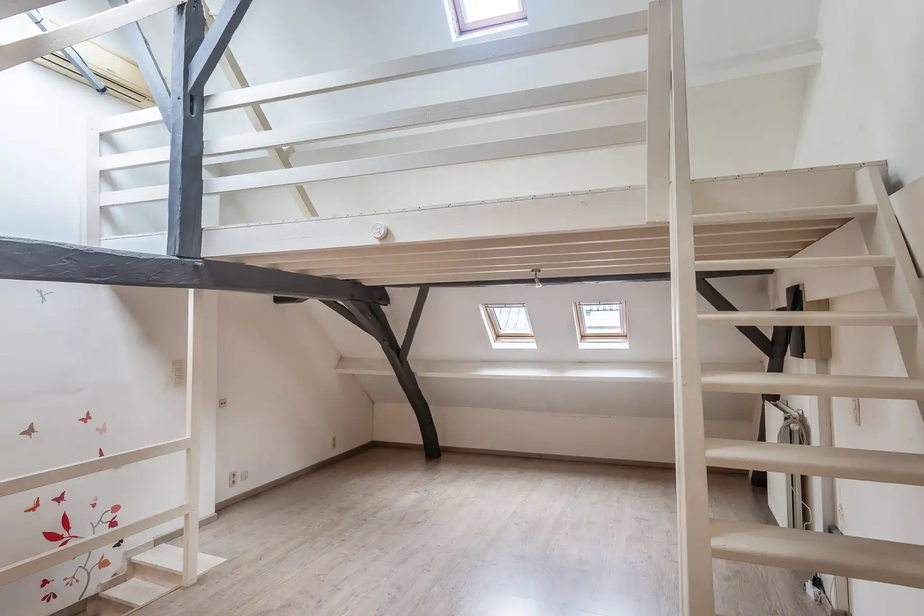 Gezellig appartement met 1 slaapkamer en garagebox in centrum Diest foto 6