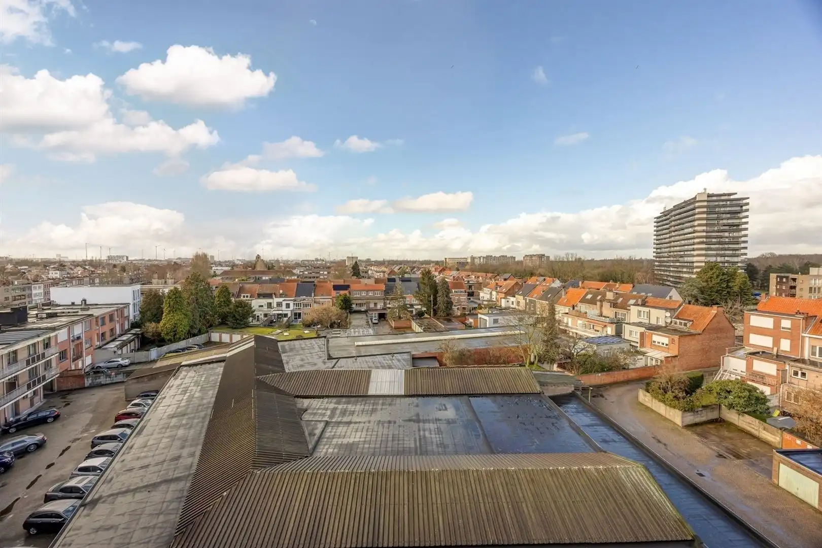 Centraal gelegen appartement met 2 slaapkamers. foto 18