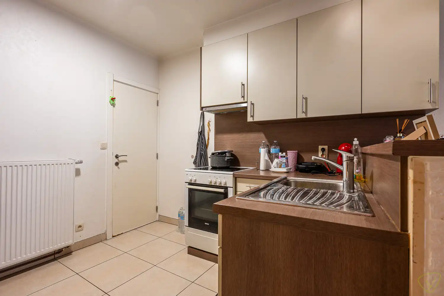 Leuke starterswoning met parking in het centrum van Eeklo nabij de Markt. foto 5