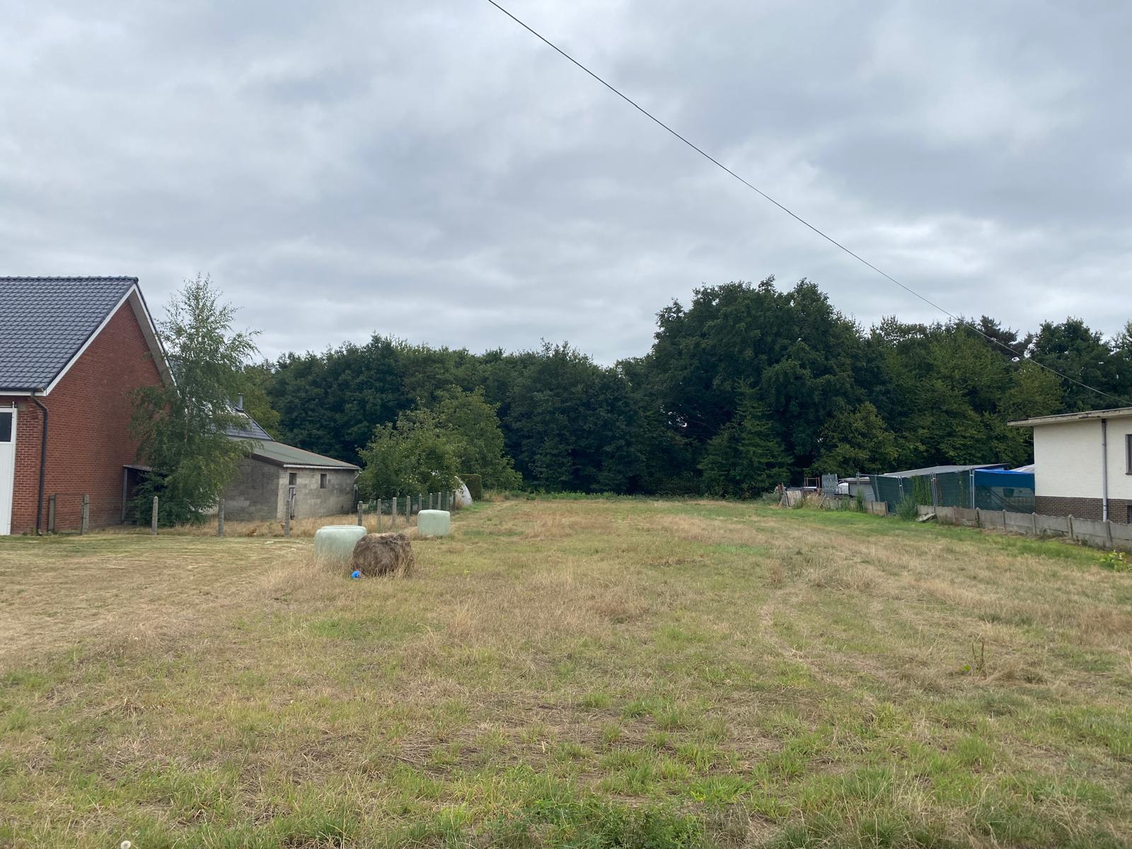 TE KOOP: 2 percelen bouwgrond voor halfopen bebouwing in Bree (Gerdingen) foto 2