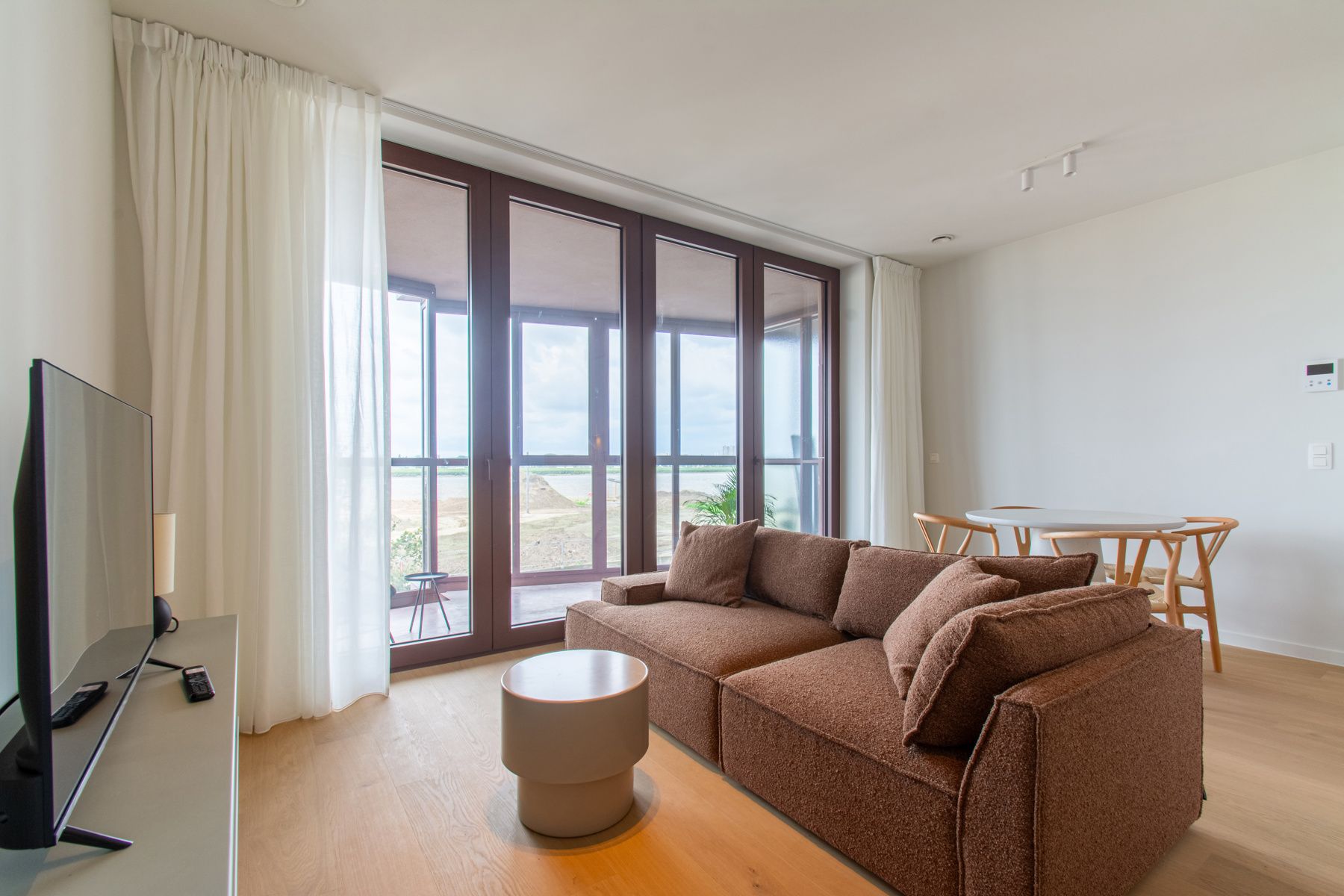 1-slaapkamer gemeubeld appartement met zicht op Schelde  foto 2
