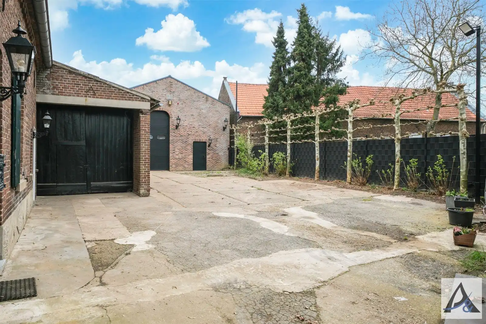 Bijzondere eigendom met woon- en werkmogelijkheden in het pittoreske Kessenich foto 49