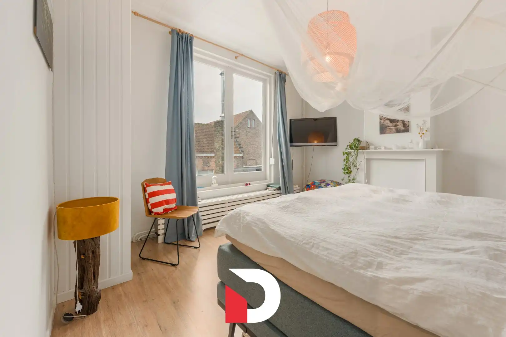 Statige burgerwoning met 4 slk op het exclusieve Wijngaardplein tussen het Minnewater en Begijnhof foto 15