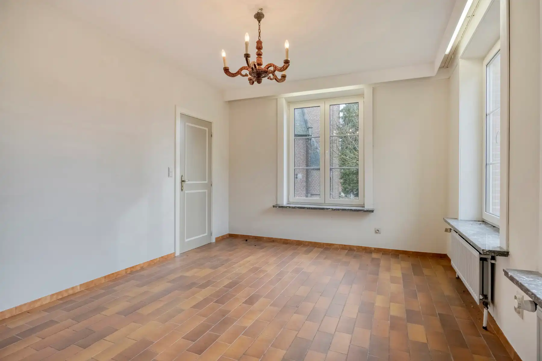 Charmante Villa op ruim perceel foto 9