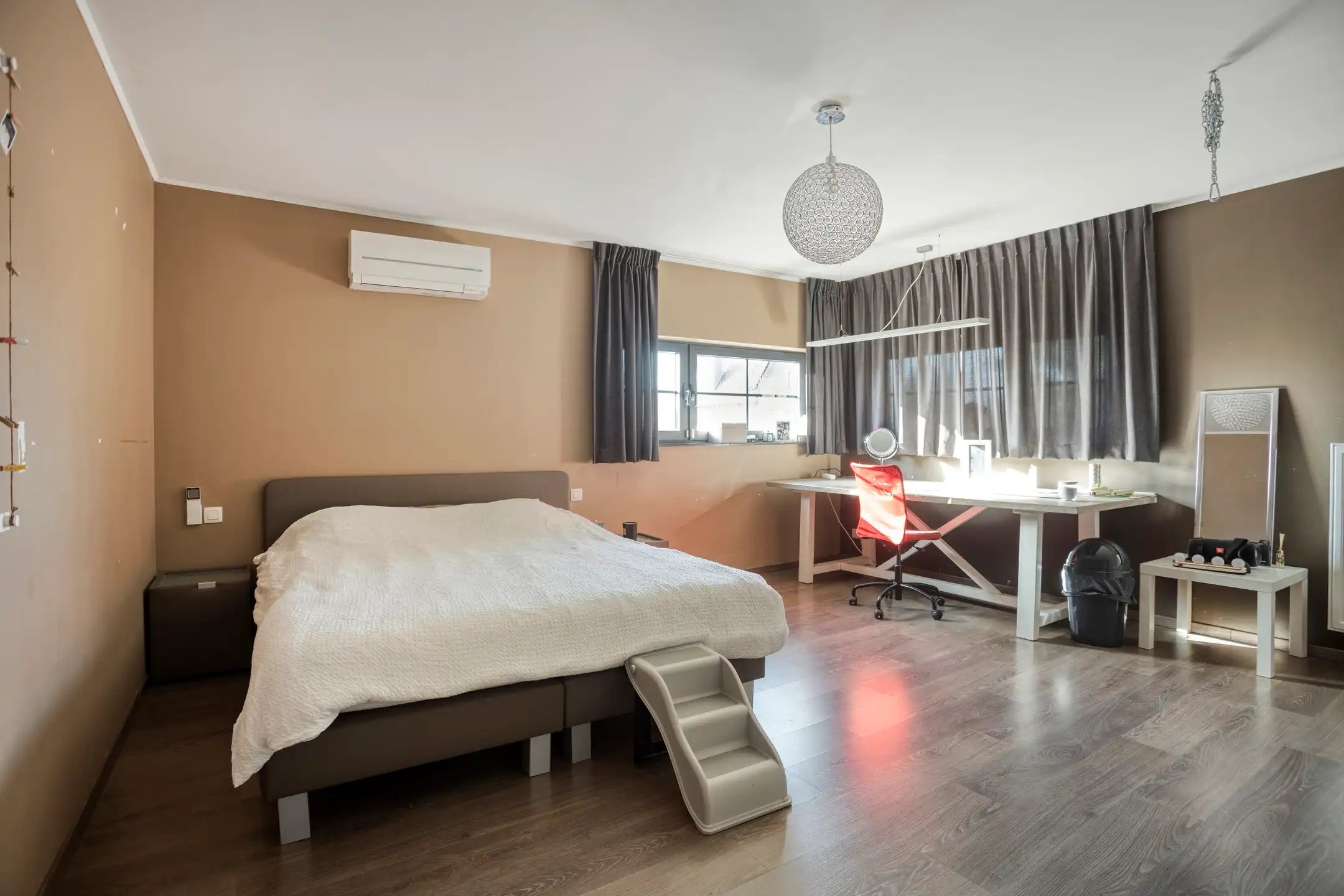 Recente vrijstaande woning op perceel van 10a foto 20