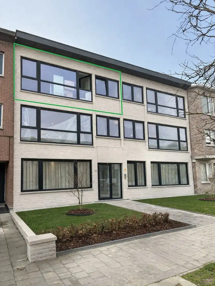 Luxueus appartement met 2 slpk en terras te Berchem foto 3