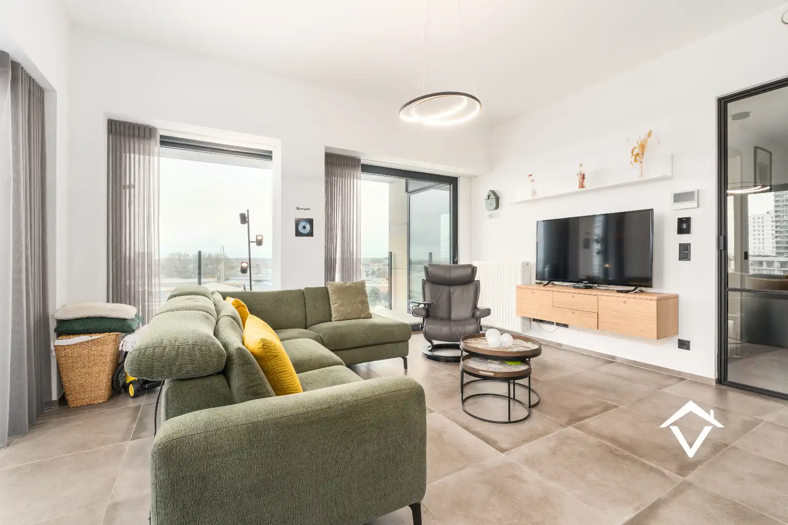 Exclusief en energiezuinig appartement op de zesde verdieping met panoramisch uitzicht op Oosteroever! foto 3
