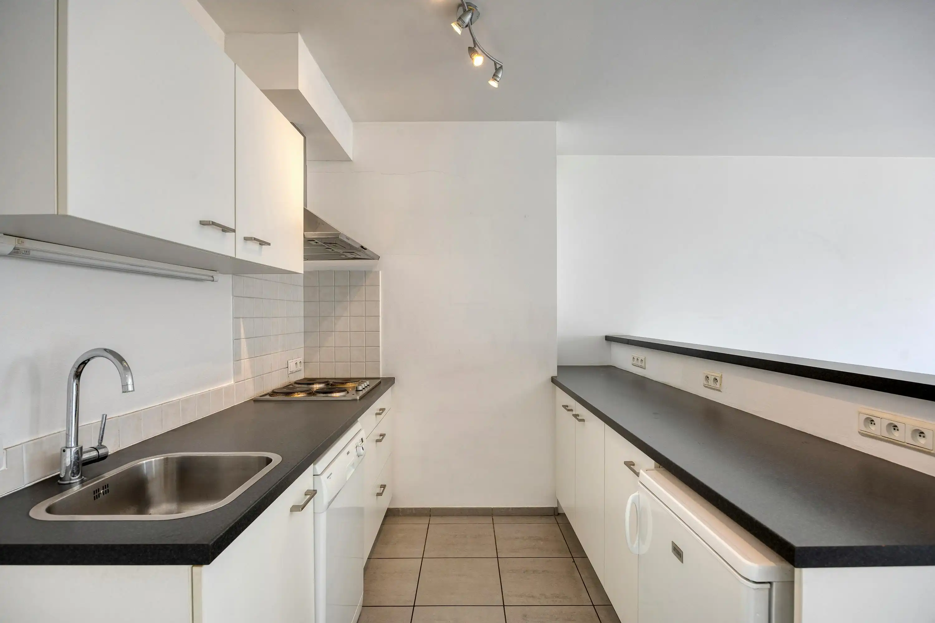 Recent, instapklaar appartement met 2 slaapkamers in Boom foto 4
