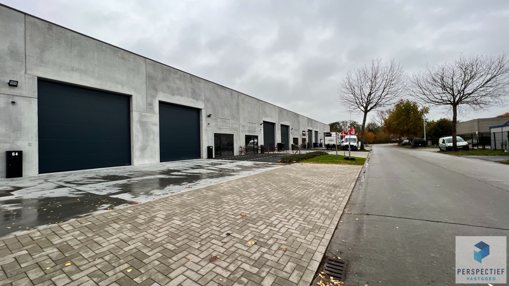 Grote Loods te huur in het industriepark van Beernem foto 11