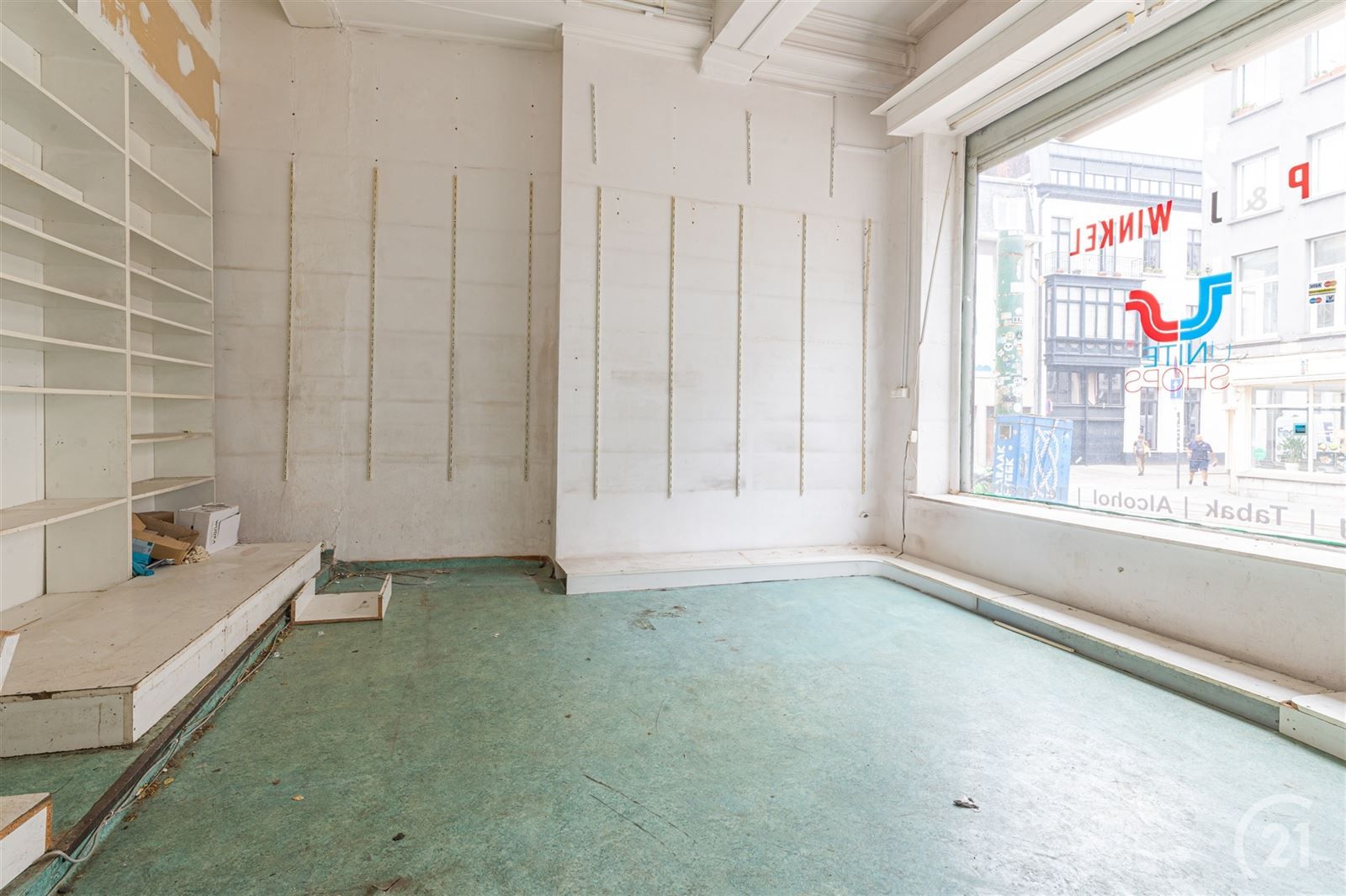 Opbrengstenwoning en handelsruimte foto 15