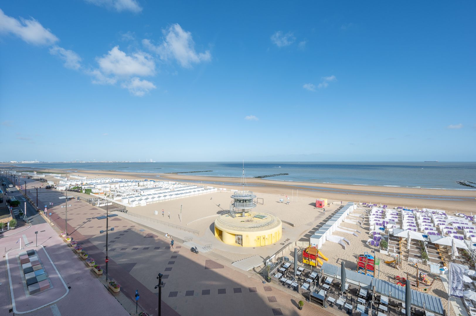 Sfeervol appartement met uitzonderlijk karakter op de Zeedijk foto 23