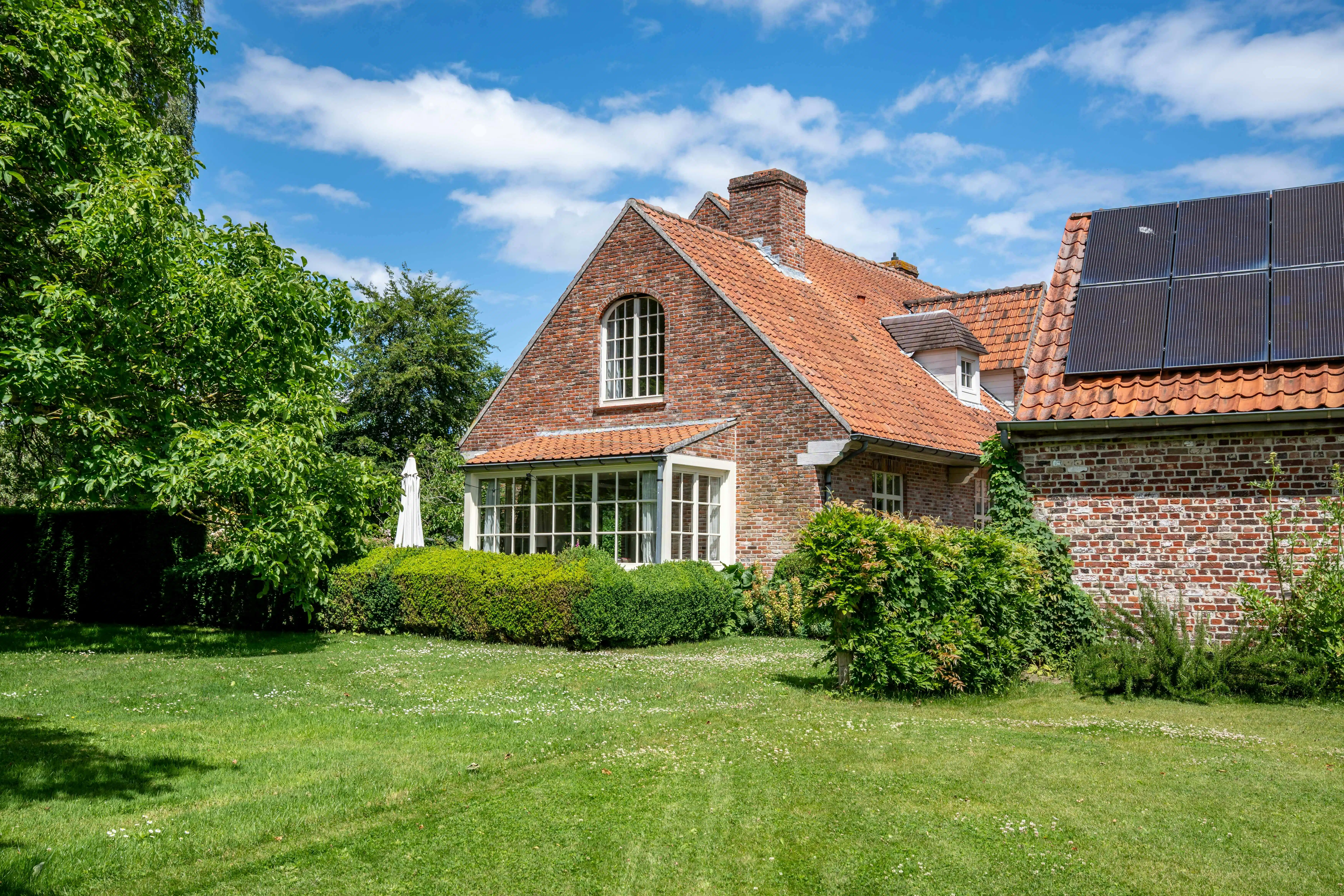 Mooi gelegen landhuis te koop nabij Kortrijk foto 24