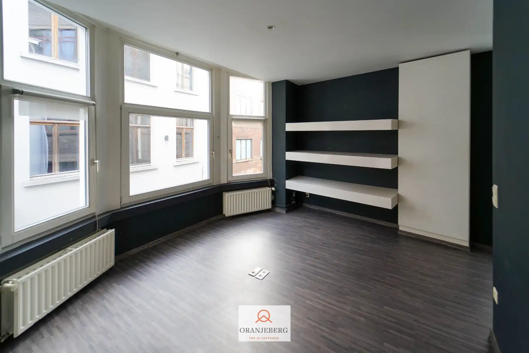 Handelshoekpand Te Huur in gezellig zijstraatje van de Mageleinstraat foto 30