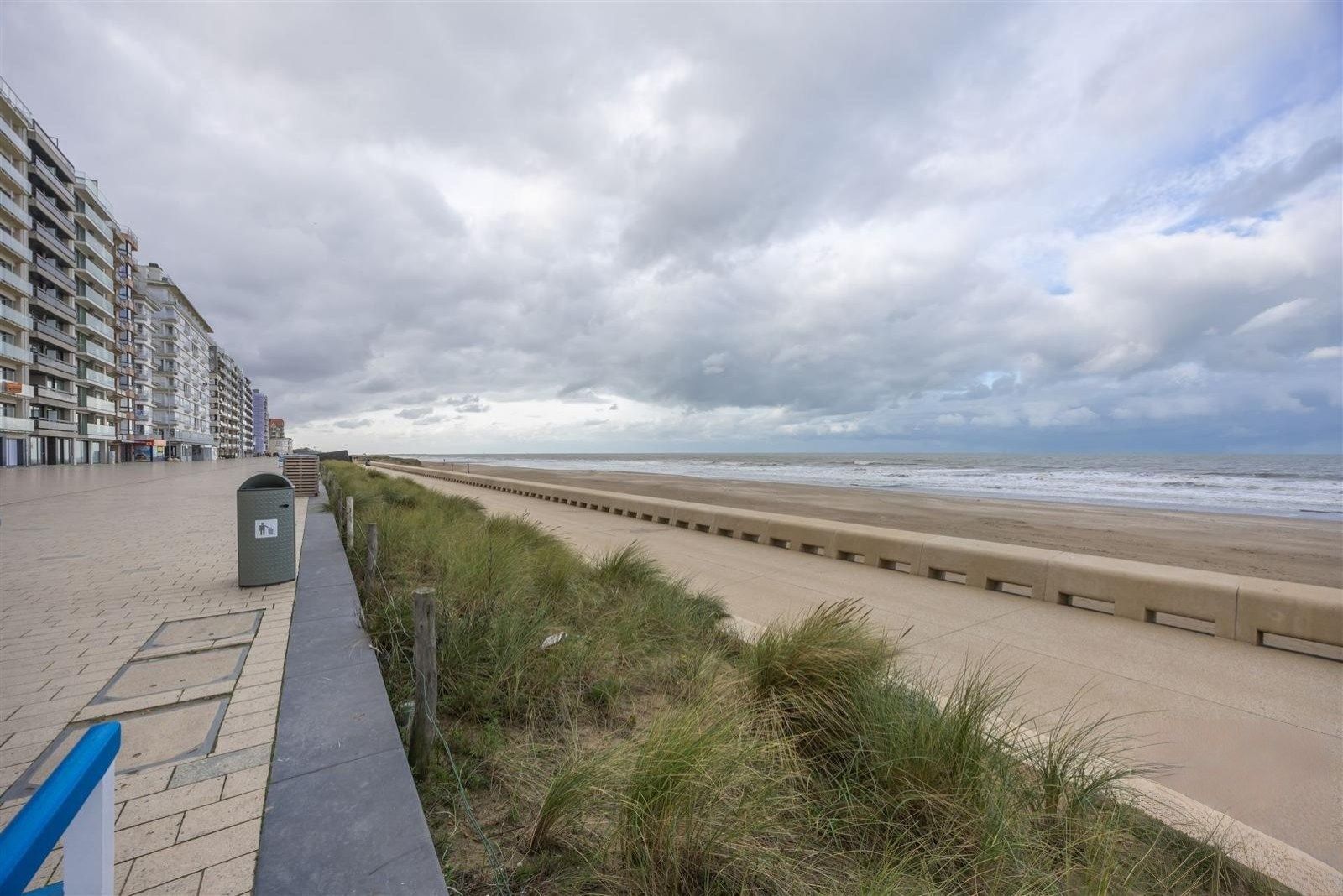 Prachtig en smaakvol volledig afgewerkt appartement gelegen op de tweede verdieping foto 18