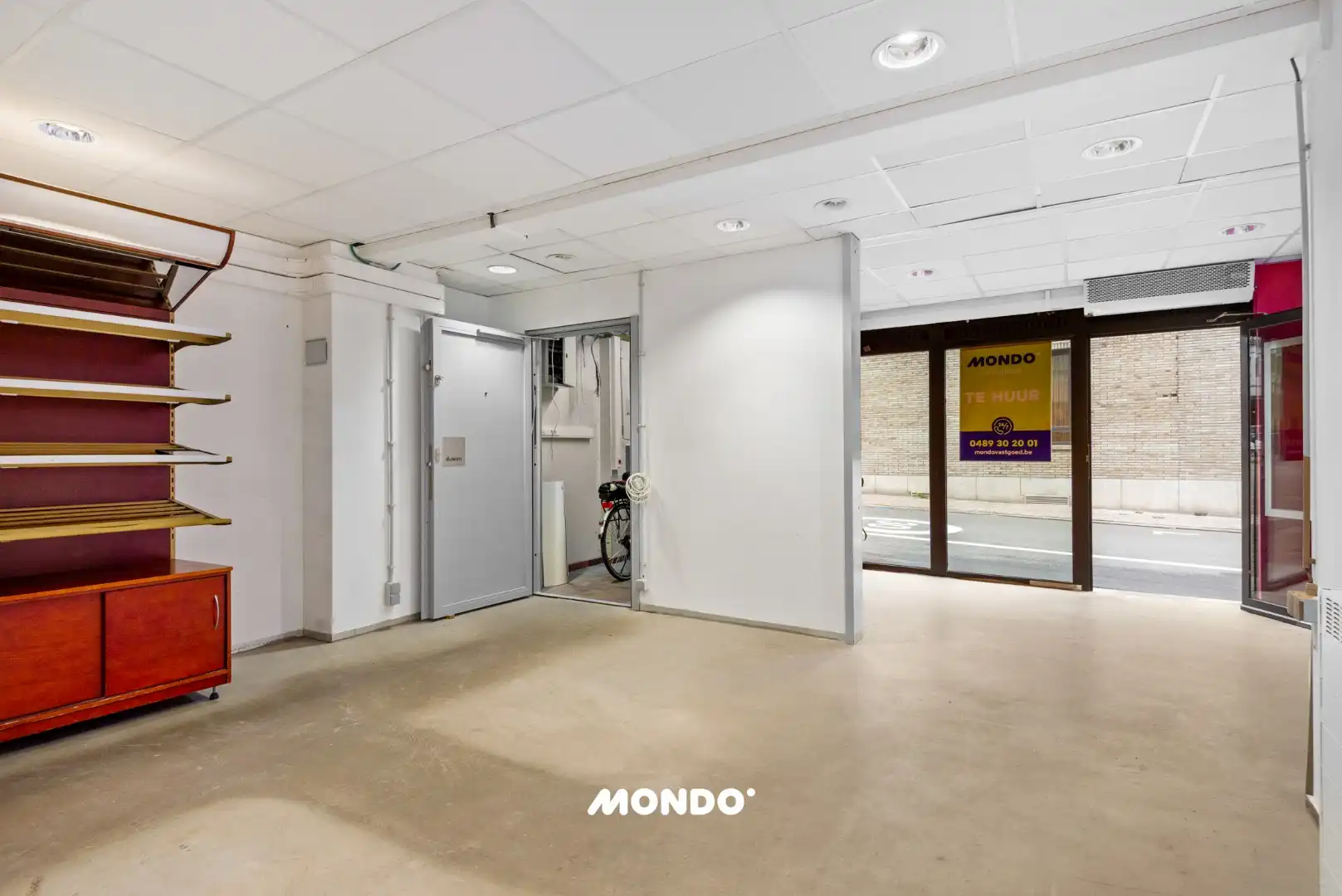 Kantoor- of winkelruimte n het centrum van Wolvertem (Meise) foto 7