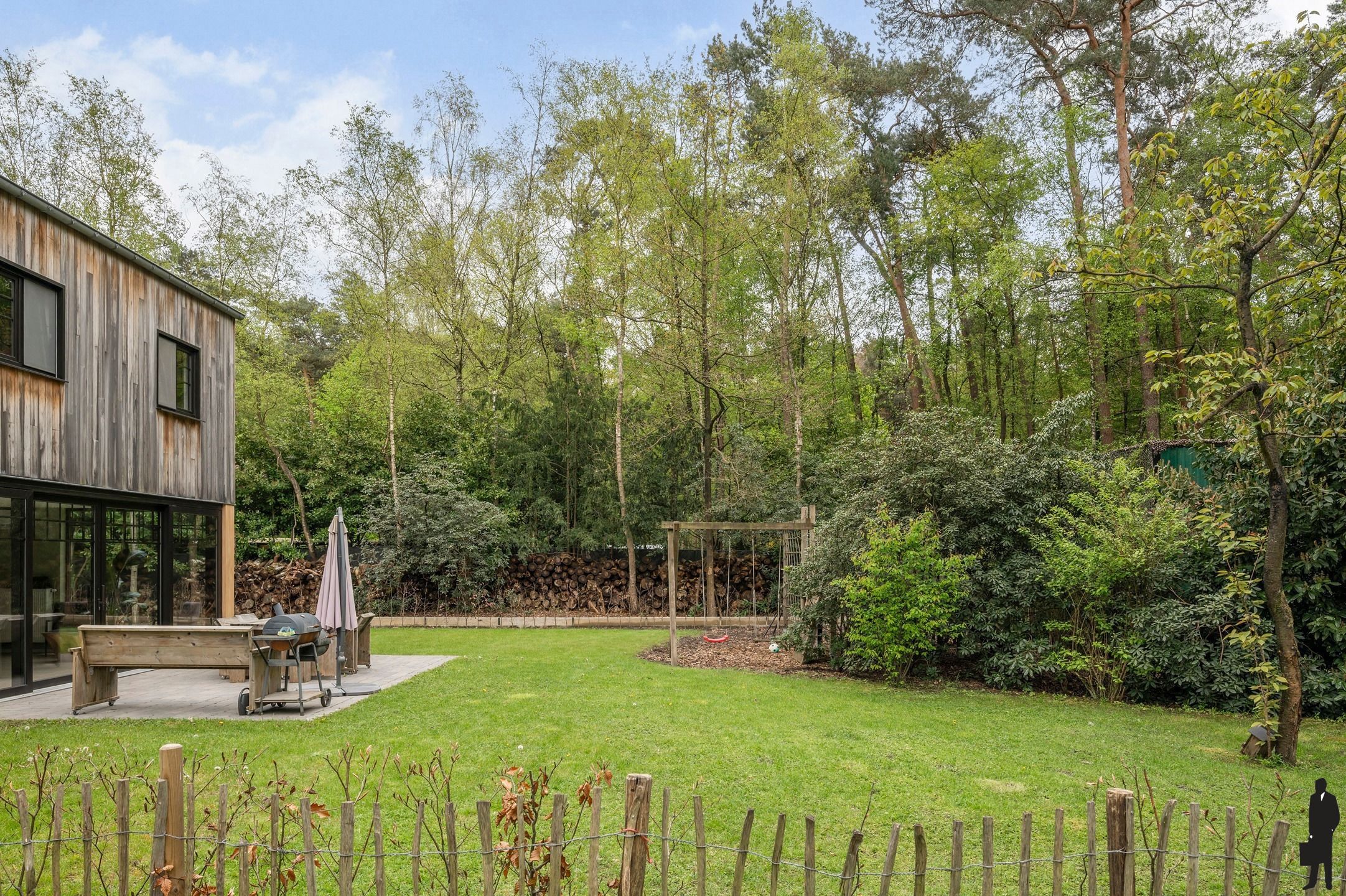 Volledige gerenoveerde villa te koop foto 33