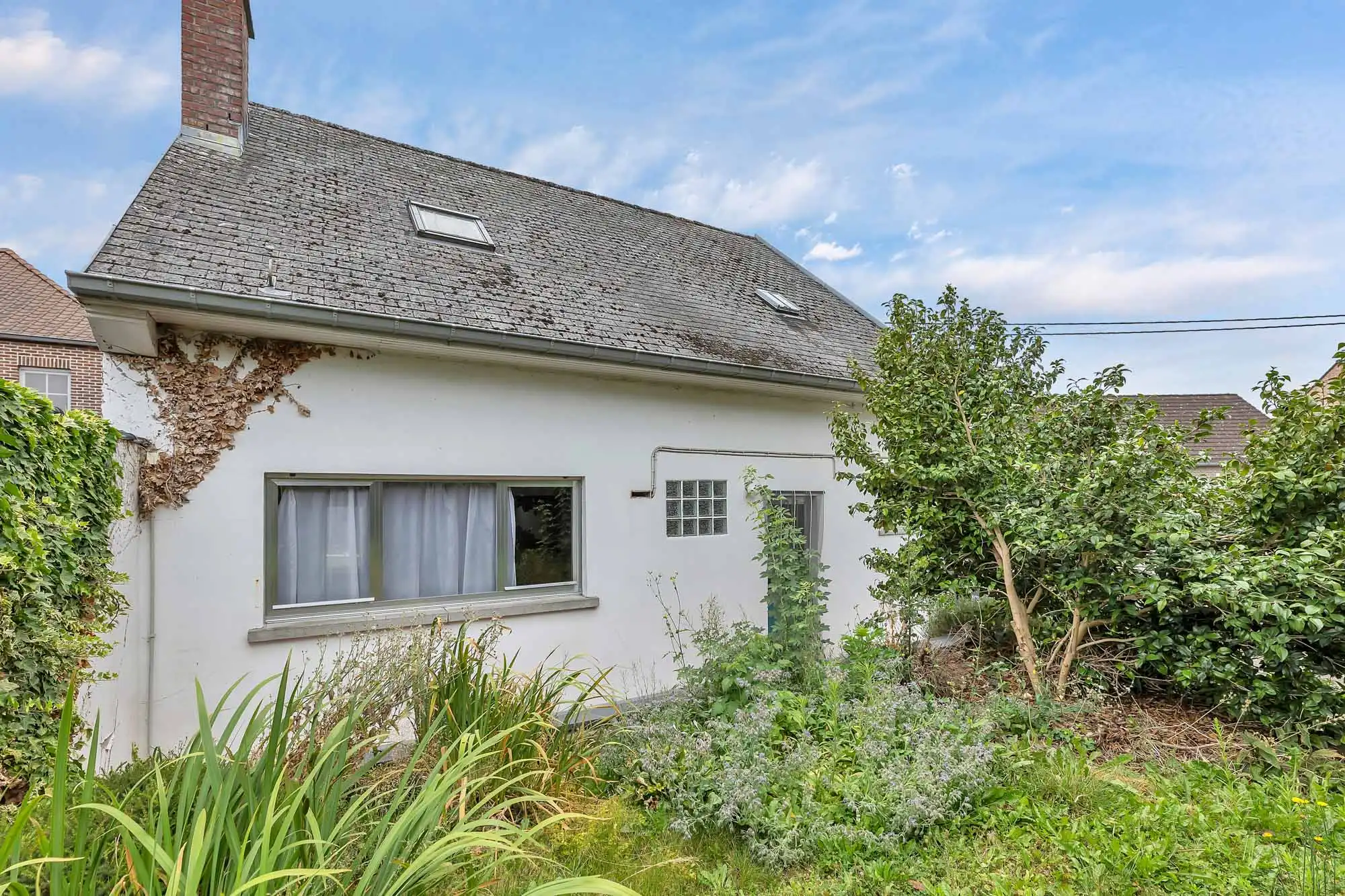 Te renoveren woning op 3a36ca met 3 slaapkamers en garage foto 13