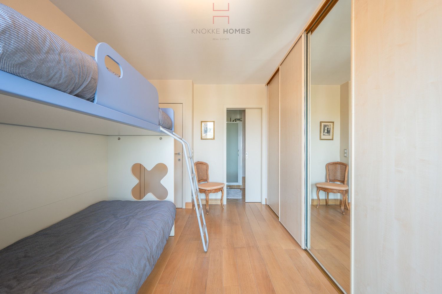 Riant appartement met open zicht over het meer van Duinbergen foto 20