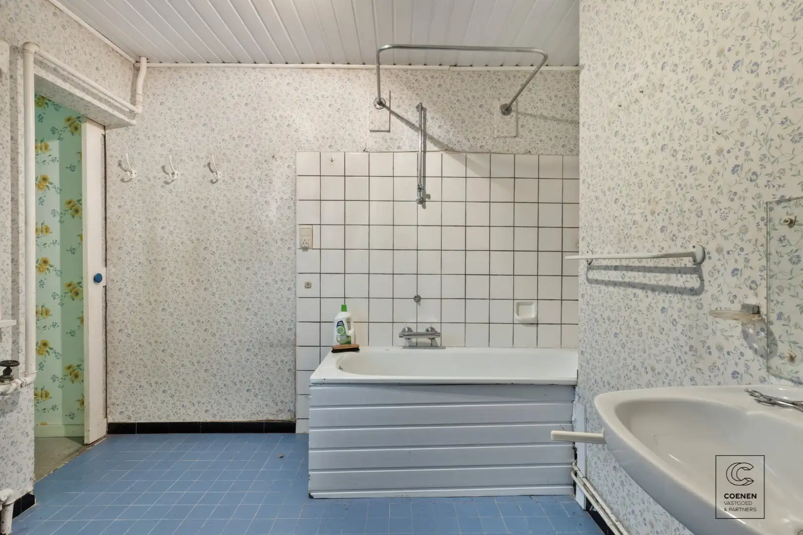 Prachtig perceel van 2682 m² met af te breken/te renoveren woning te Schilde! foto 12