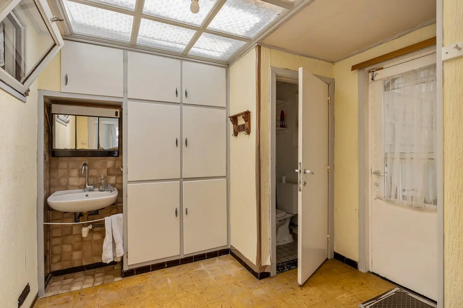 Te renoveren halfopen bebouwing op een perceel van 361 m². foto 15