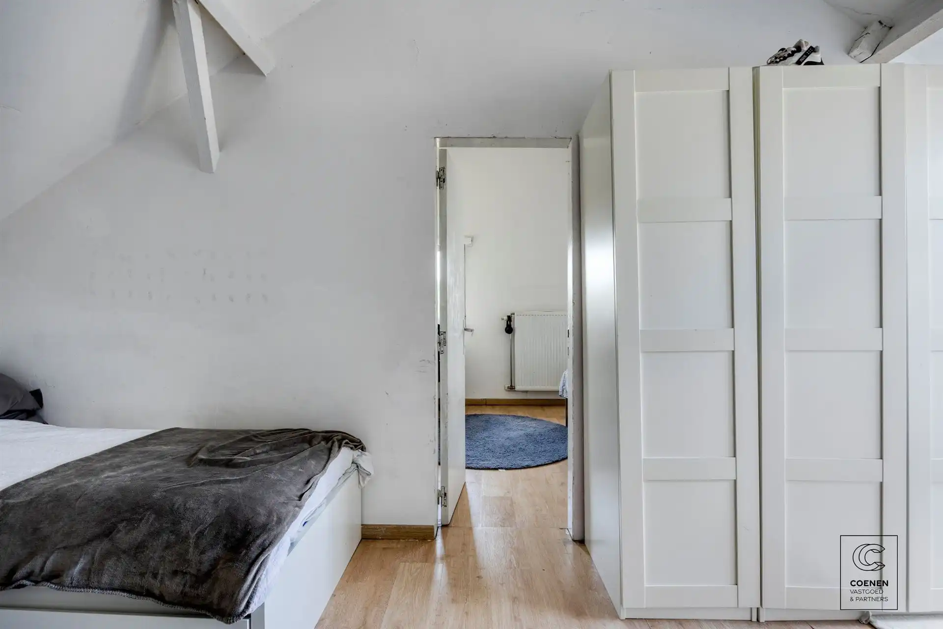 Ruime woning van 183 m² met 4 slpk's op uitstekende locatie! foto 15