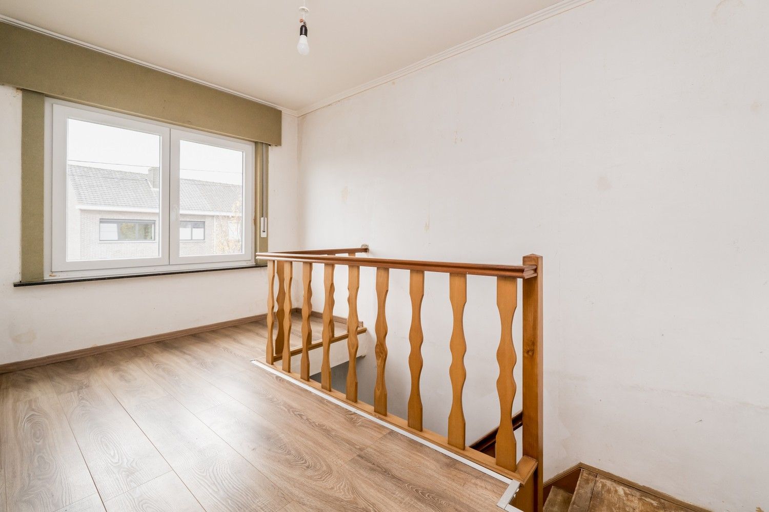 Halfopen bebouwing met ruime garage en prachtig uitzicht op de velden foto 20