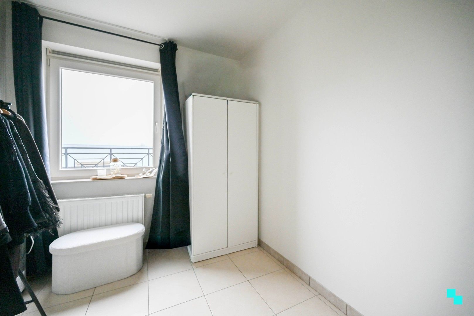 Appartement met ruim terras nabij centrum Oostrozebeke foto 10