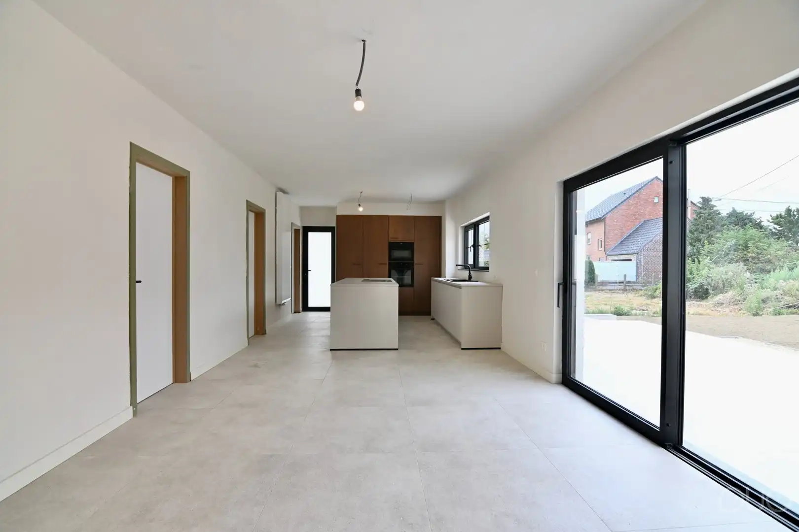 Volledig vernieuwde gelijkvloerse open bebouwing met uitbreidingsmogelijkheden op de eerste verdieping foto 12