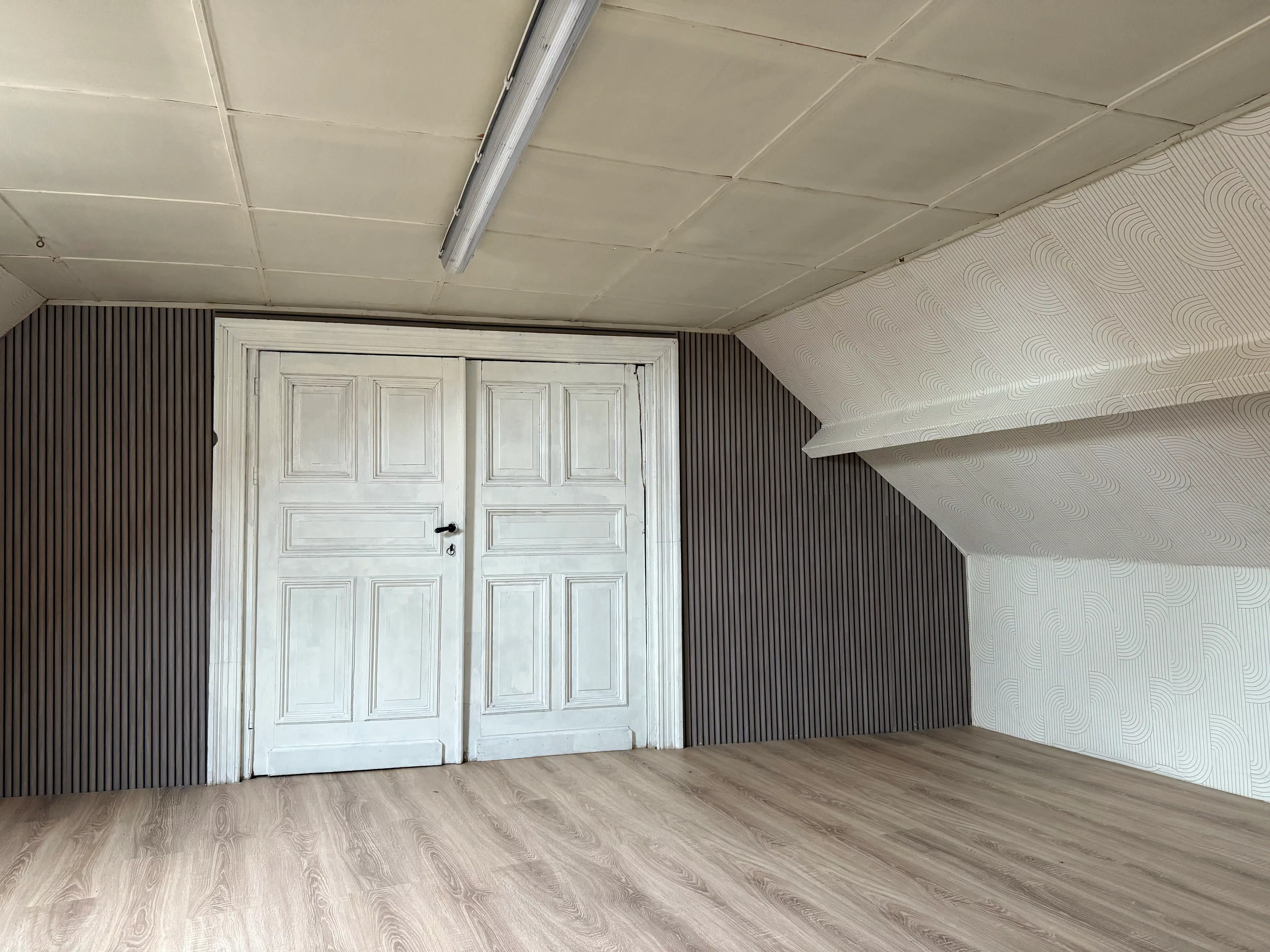 Te huur : Handelspand met woonst foto 12