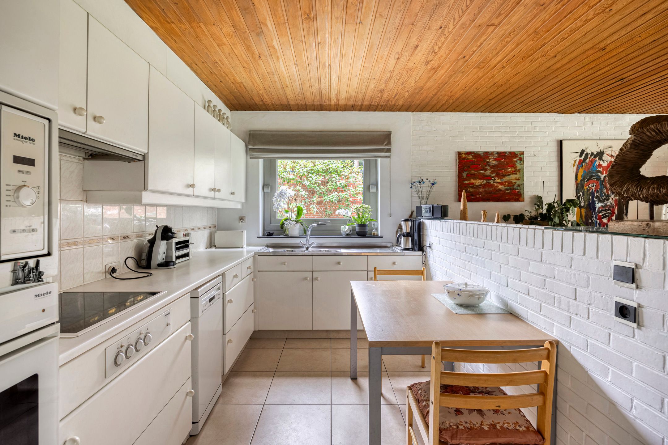 Prachtige gelijkvloerse woning op groot perceel foto 10