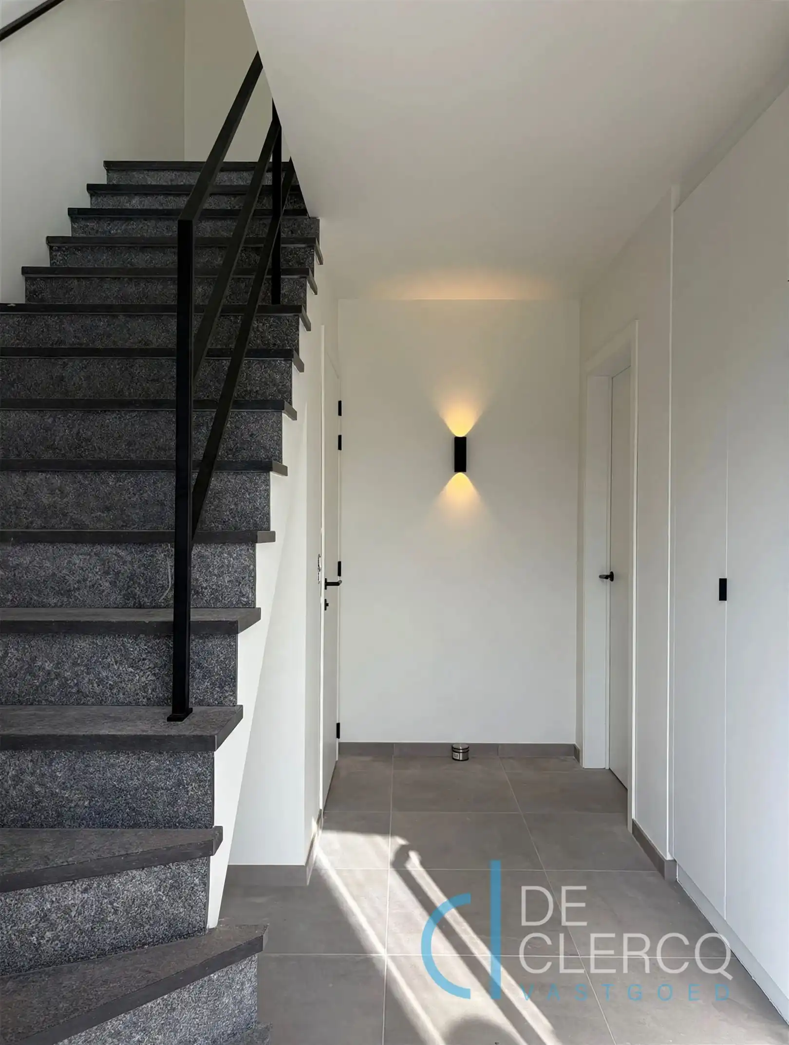 Prachtige nieuwbouwwoning te huur met zicht op groen!  foto 2