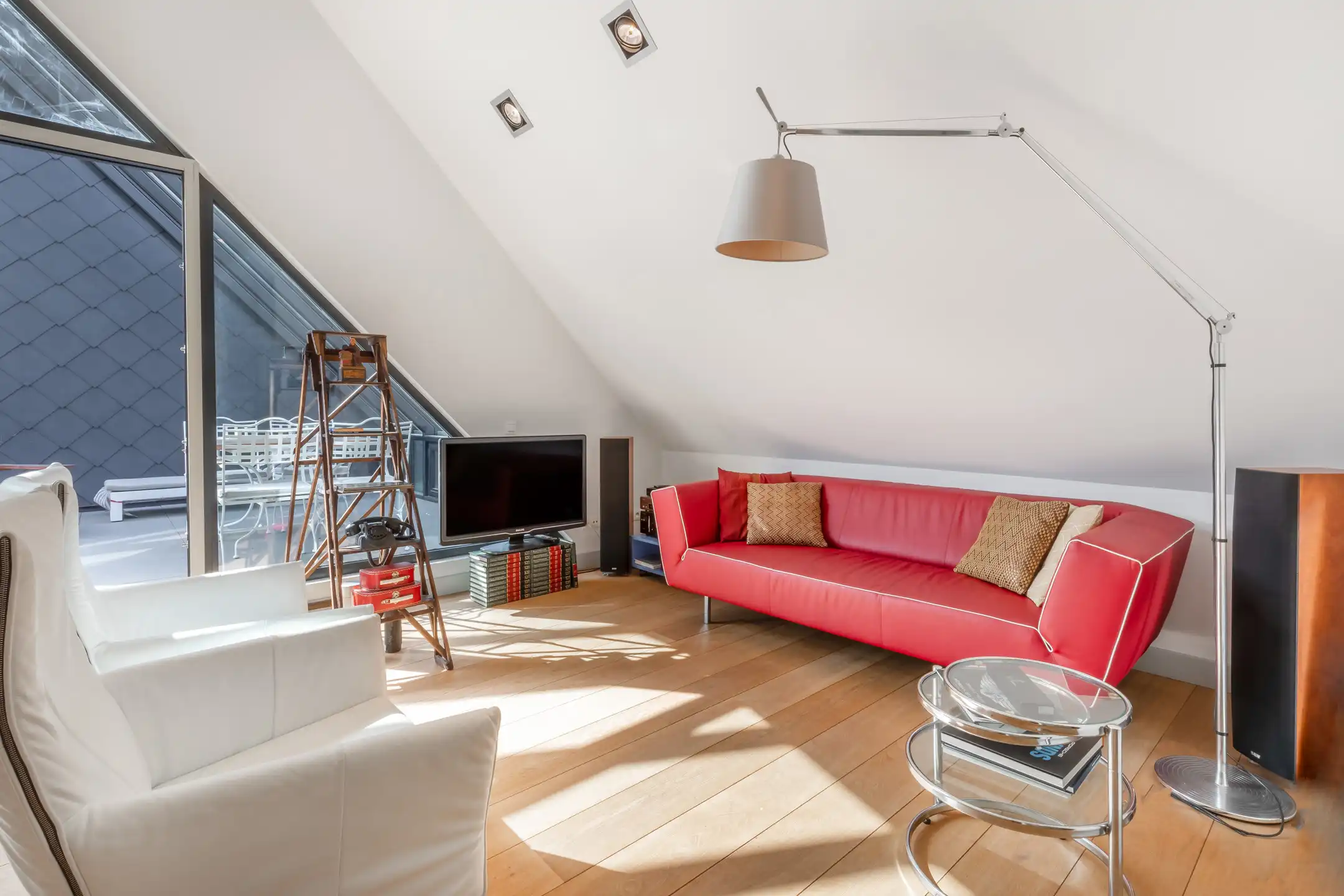 Unieke duplex met lift, terras en optionele parking foto 9