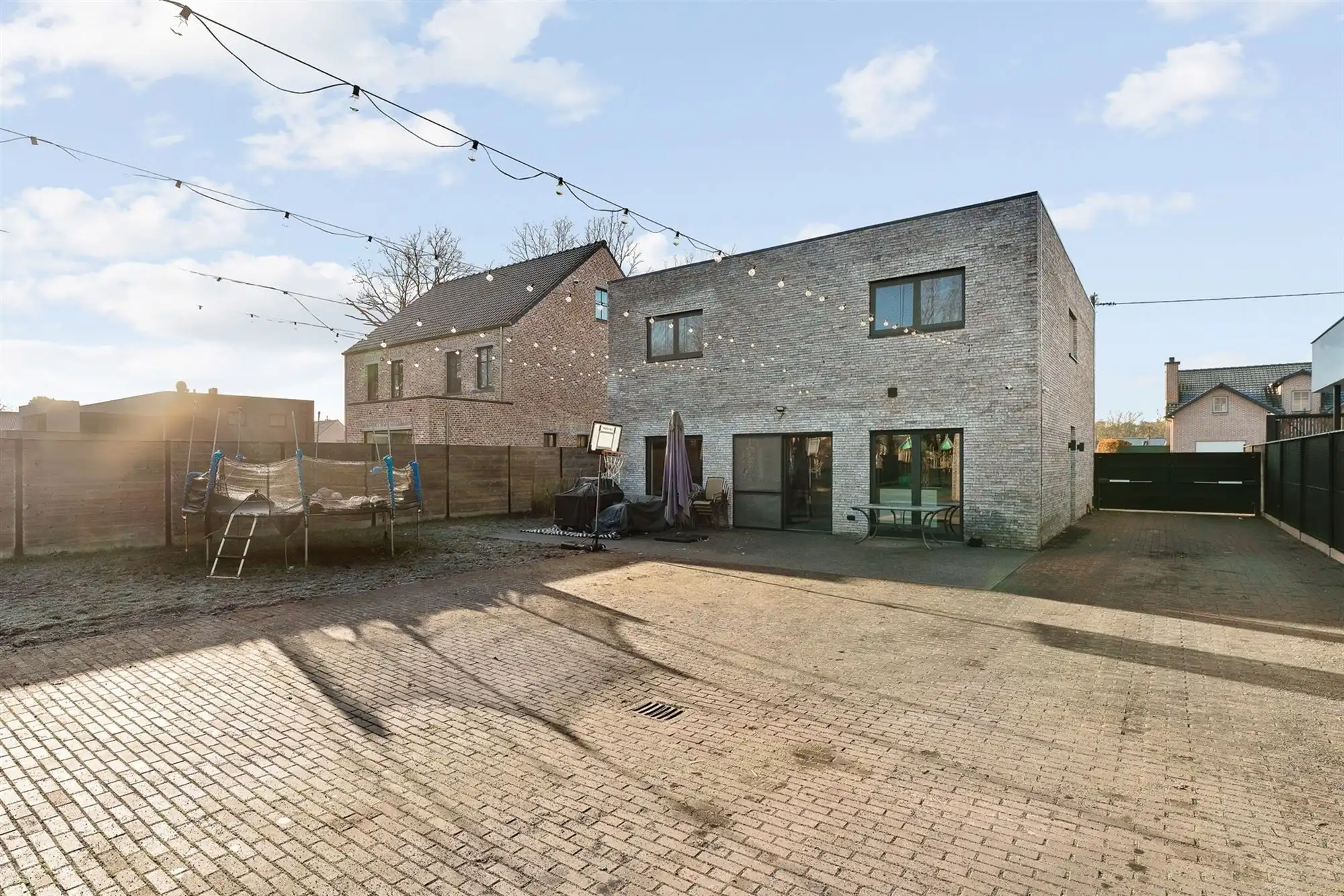 MODERNE EN RECENT GEBOUWDE WONING MET 5 SLAAPKAMERS OP EEN RUIM PERCEEL VAN 13A46CA TE PAAL foto 31