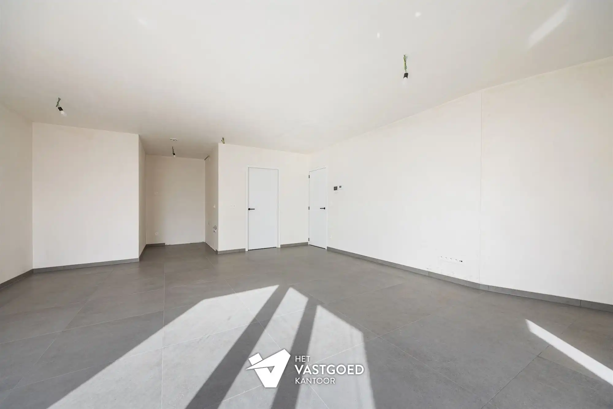 RUIM EN LICHTRIJK APPARTEMENT MET 1 SLAAPKAMER foto 8