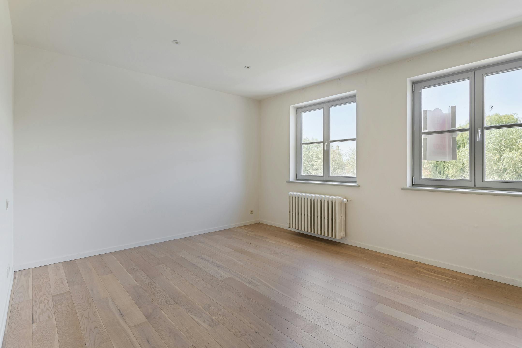 Hedendaags huis met 3 slaapkamers & garage in hartje Damme foto 11