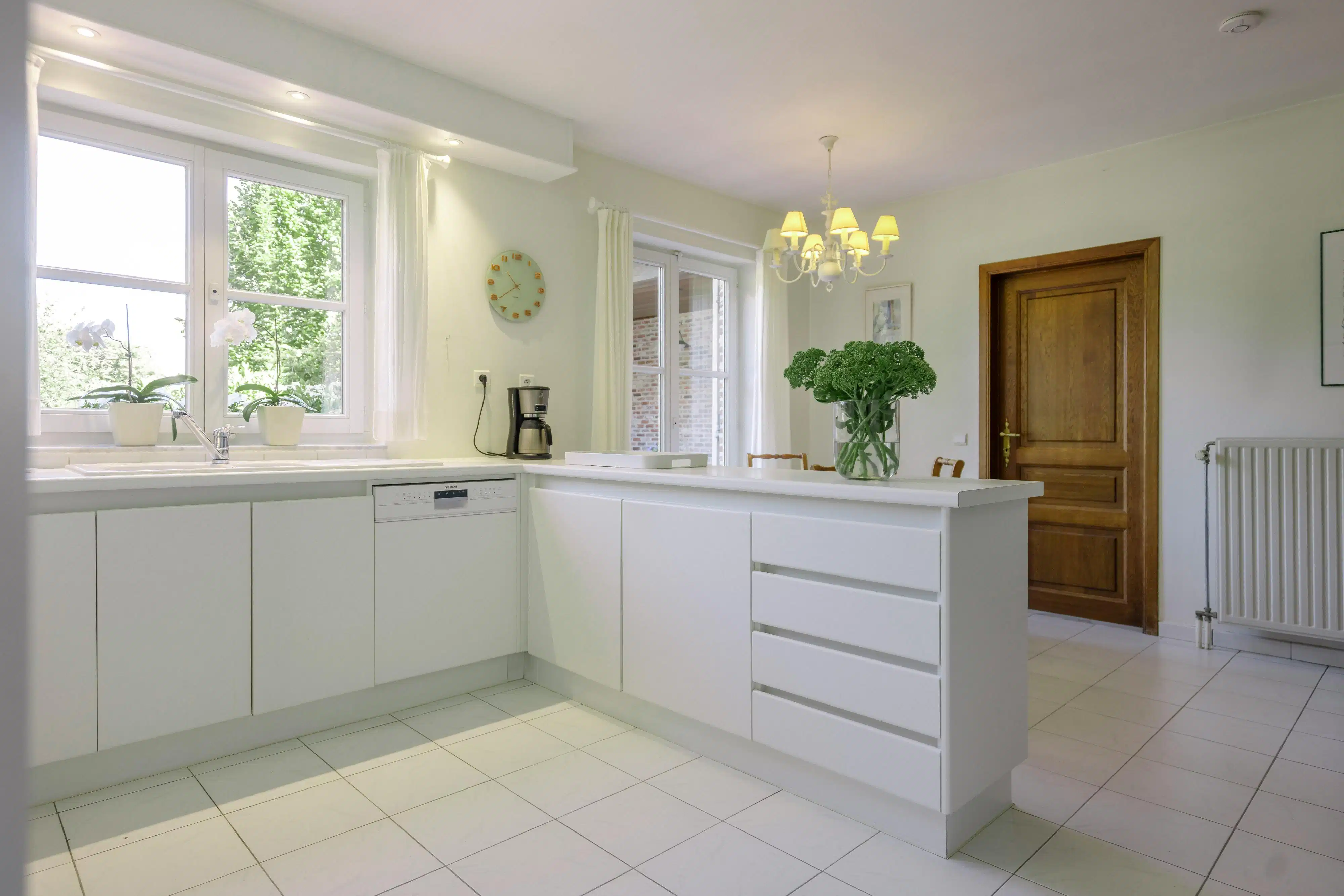 Exclusieve villa op een idyllisch perceel van 8.553m² te Deinze foto 8