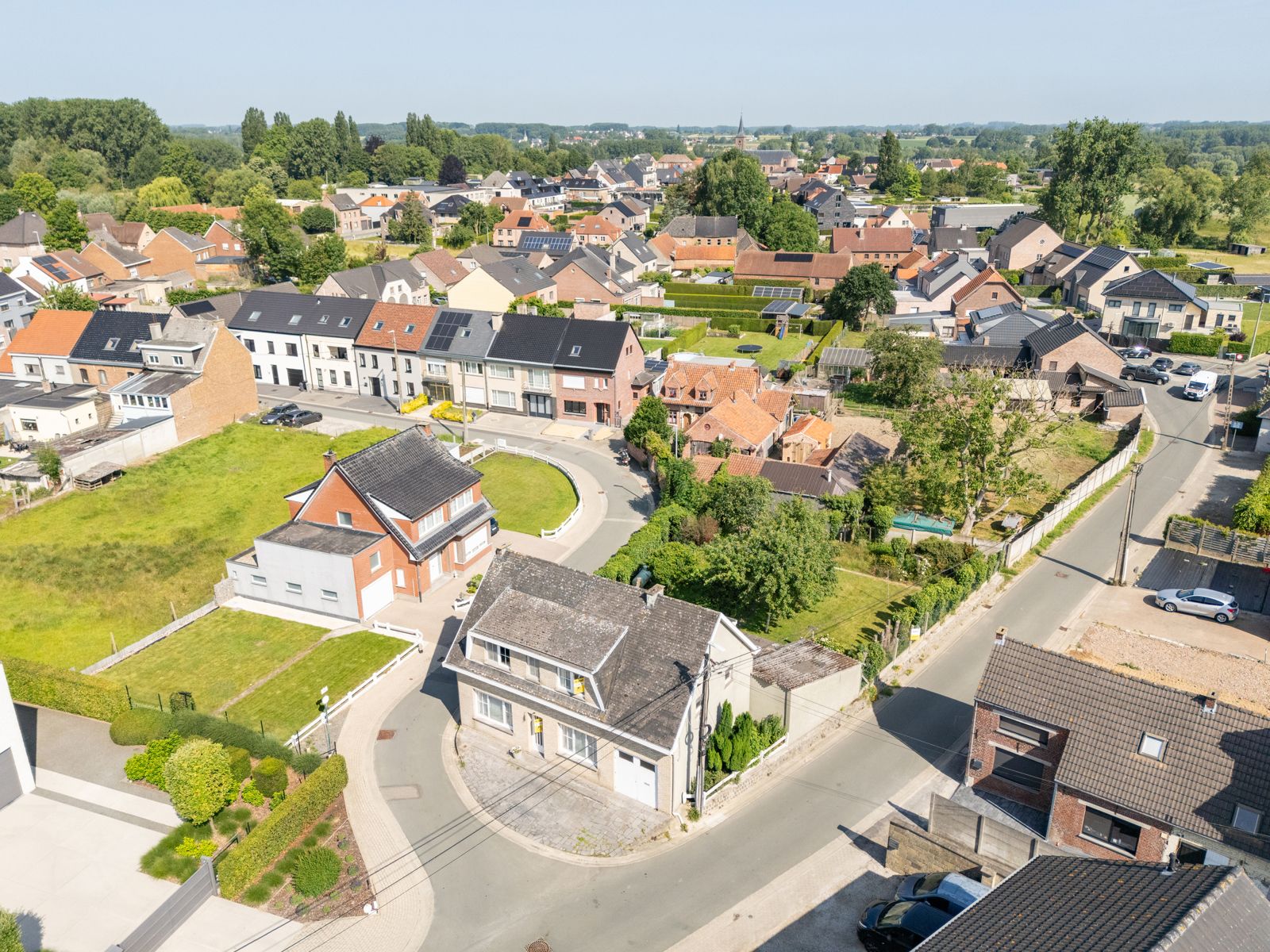 Te renoveren woning met 4 slaapkamers en mooie tuin in het rustige Haaltert foto 26