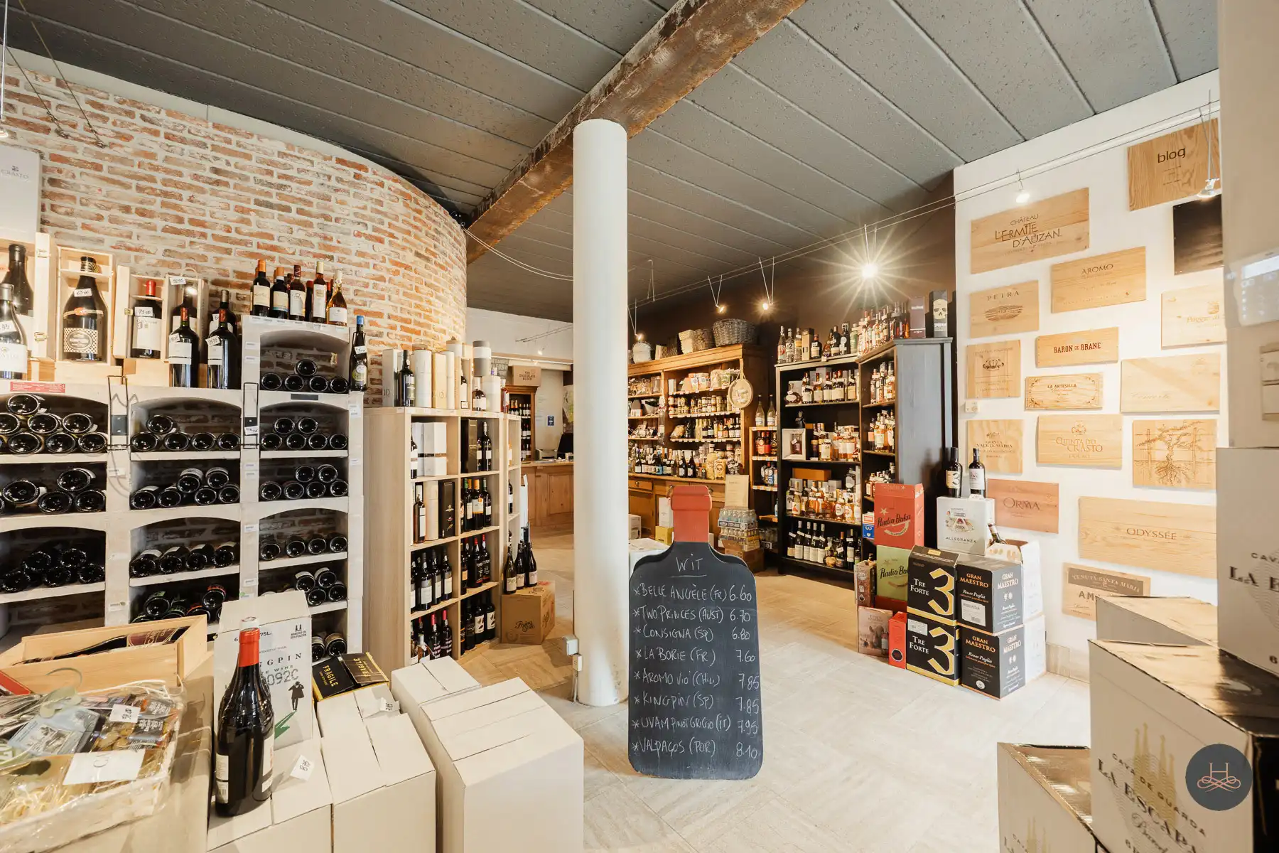 Centraal gelegen handelspand met énorm potentieel foto 6