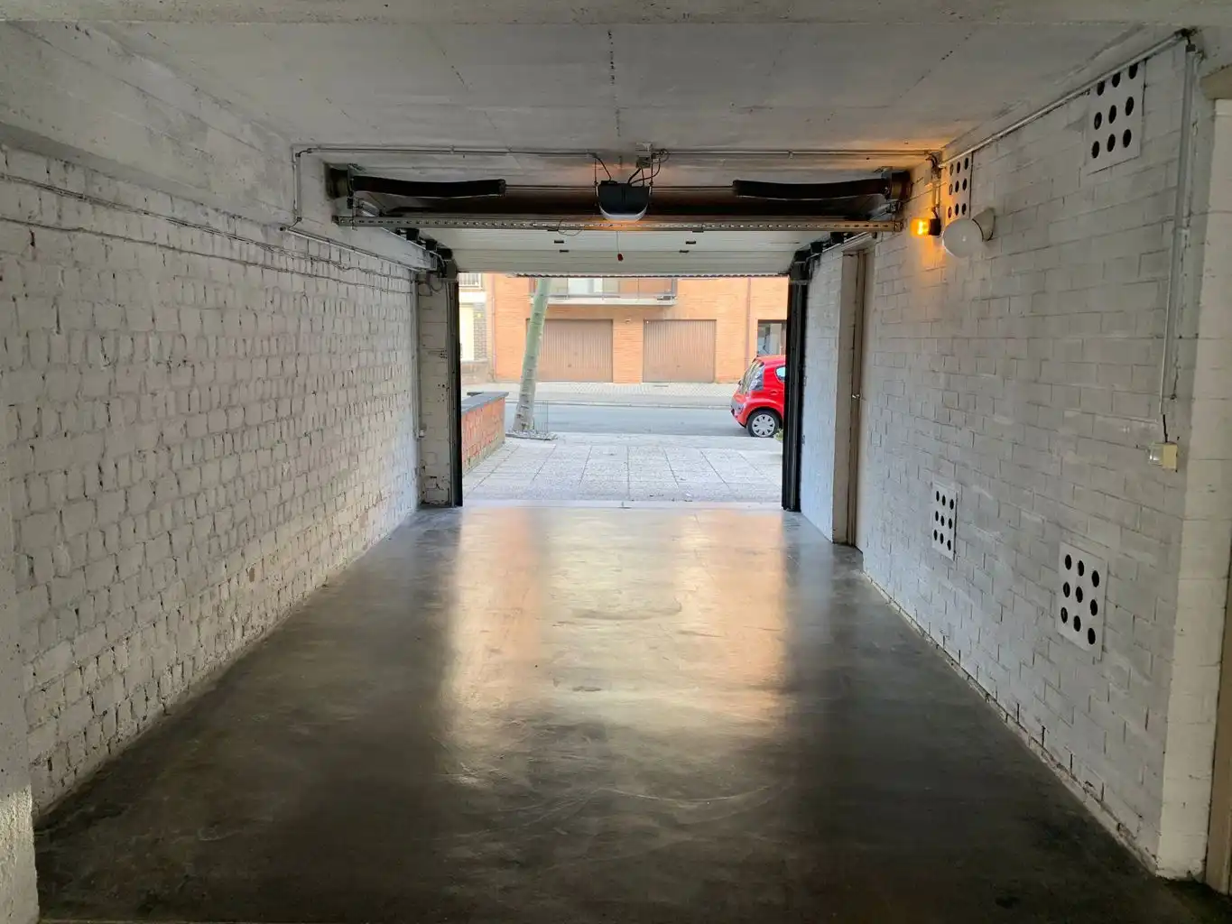 Instapklaar 2-slaapkamer appartement met 2 terrassen foto 15