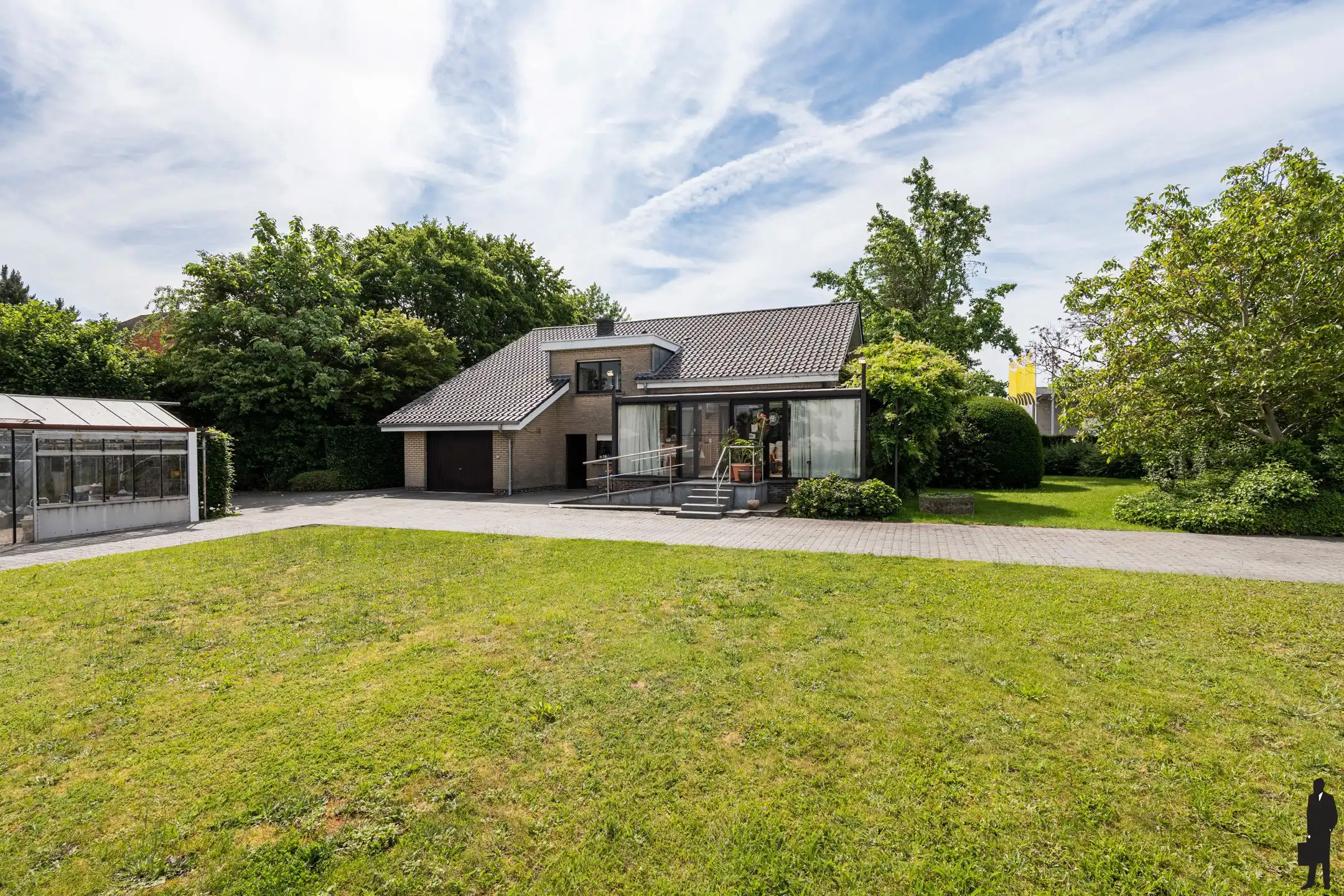 Karaktervolle jaren '70 split-levelvilla op ca. 2.236 m² foto 20