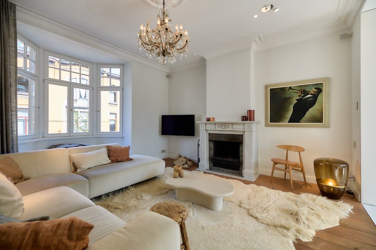 Buitengewone interbellum architecten-burgerwoning met tuin die omgevormd werd tot een hedendaagse luxueuze concept-woning. foto 9
